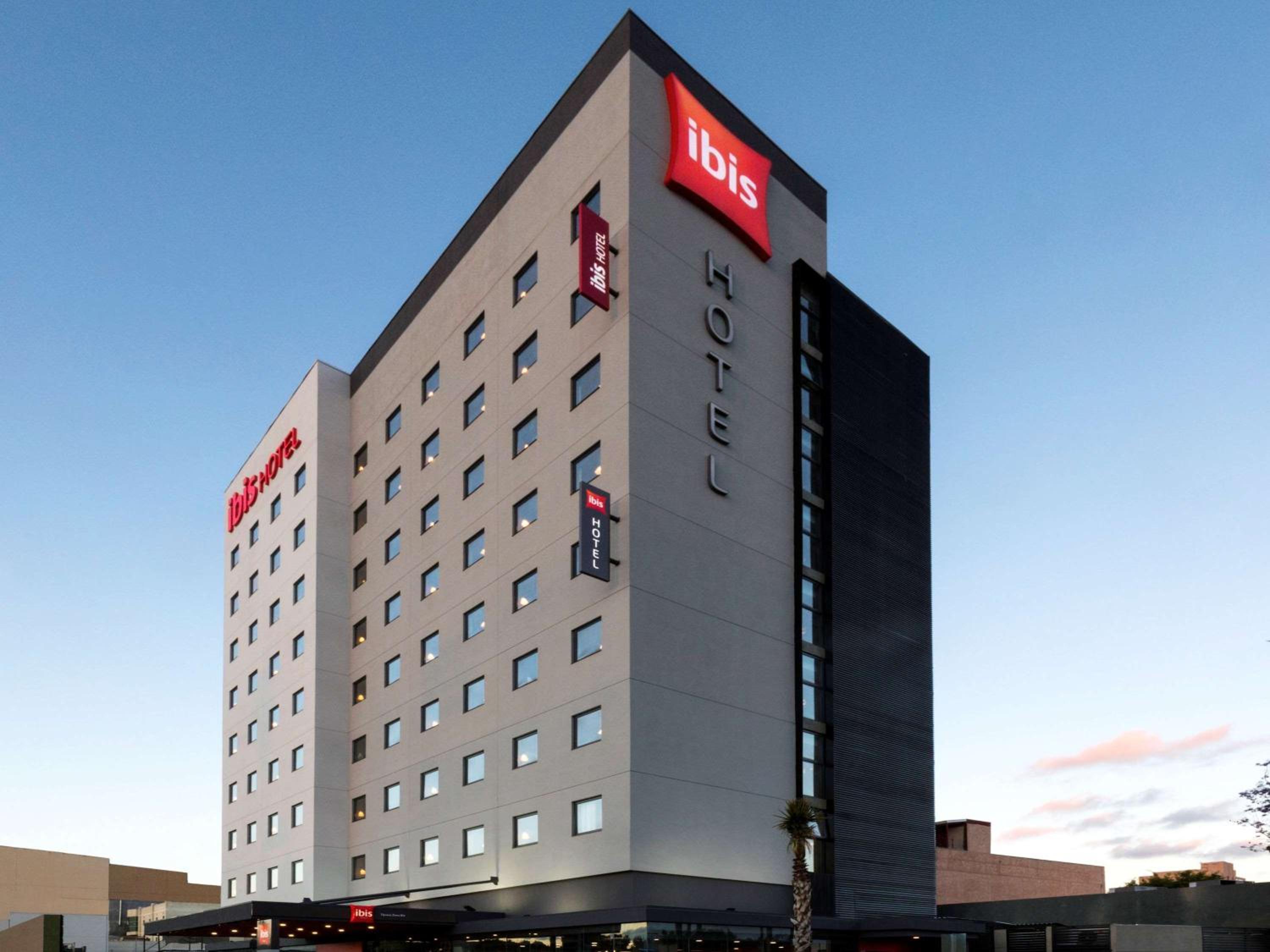 Hotel ibis Tijuana - Image 1