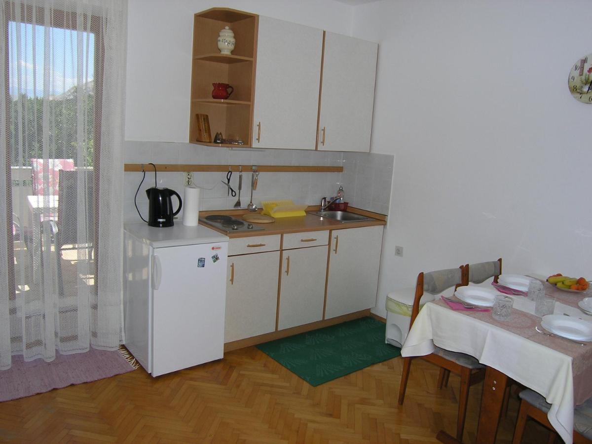 Apartments JADRANKA with magnificent views of the sea - Baska view 3