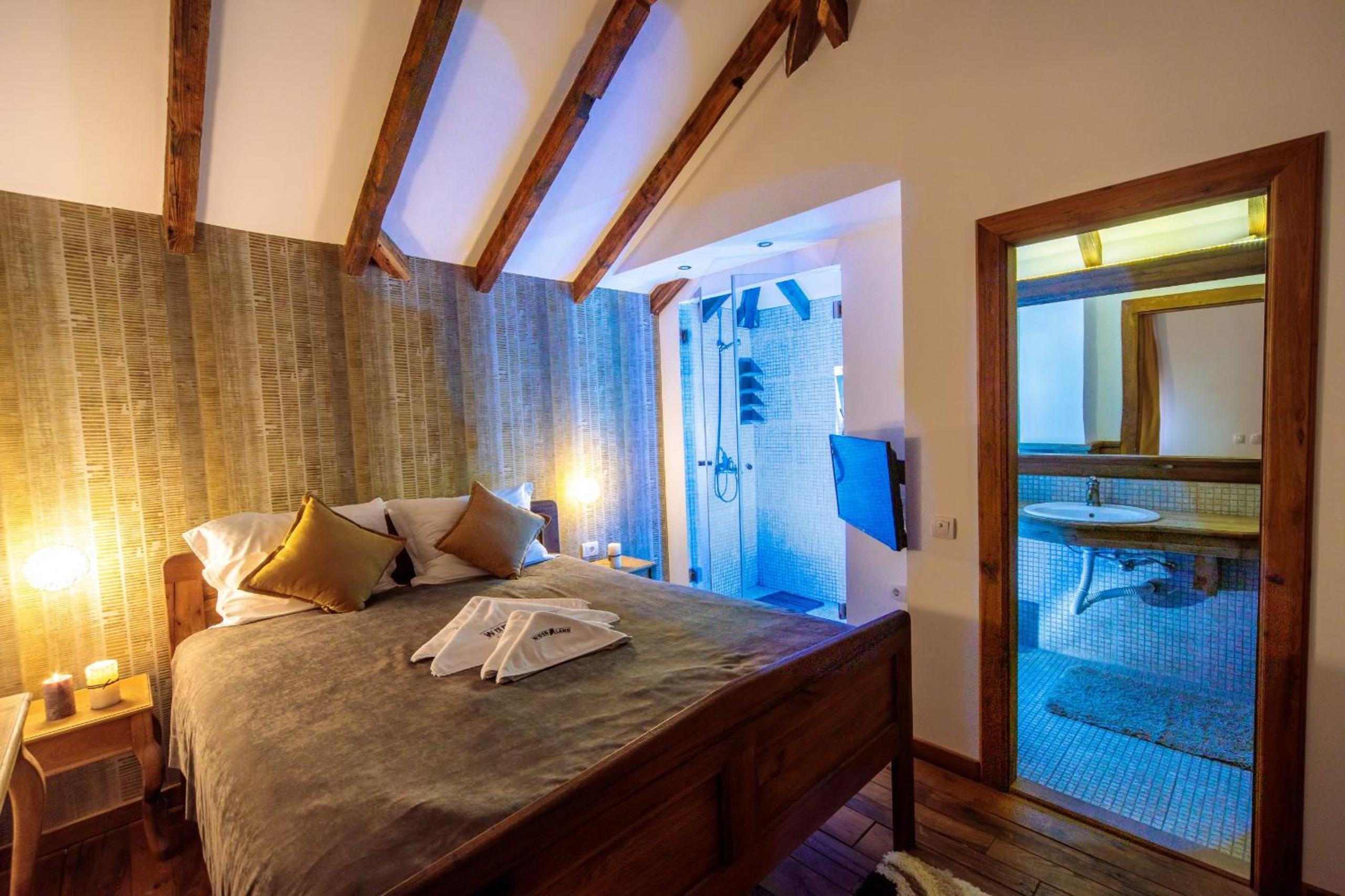 Woodland Resort