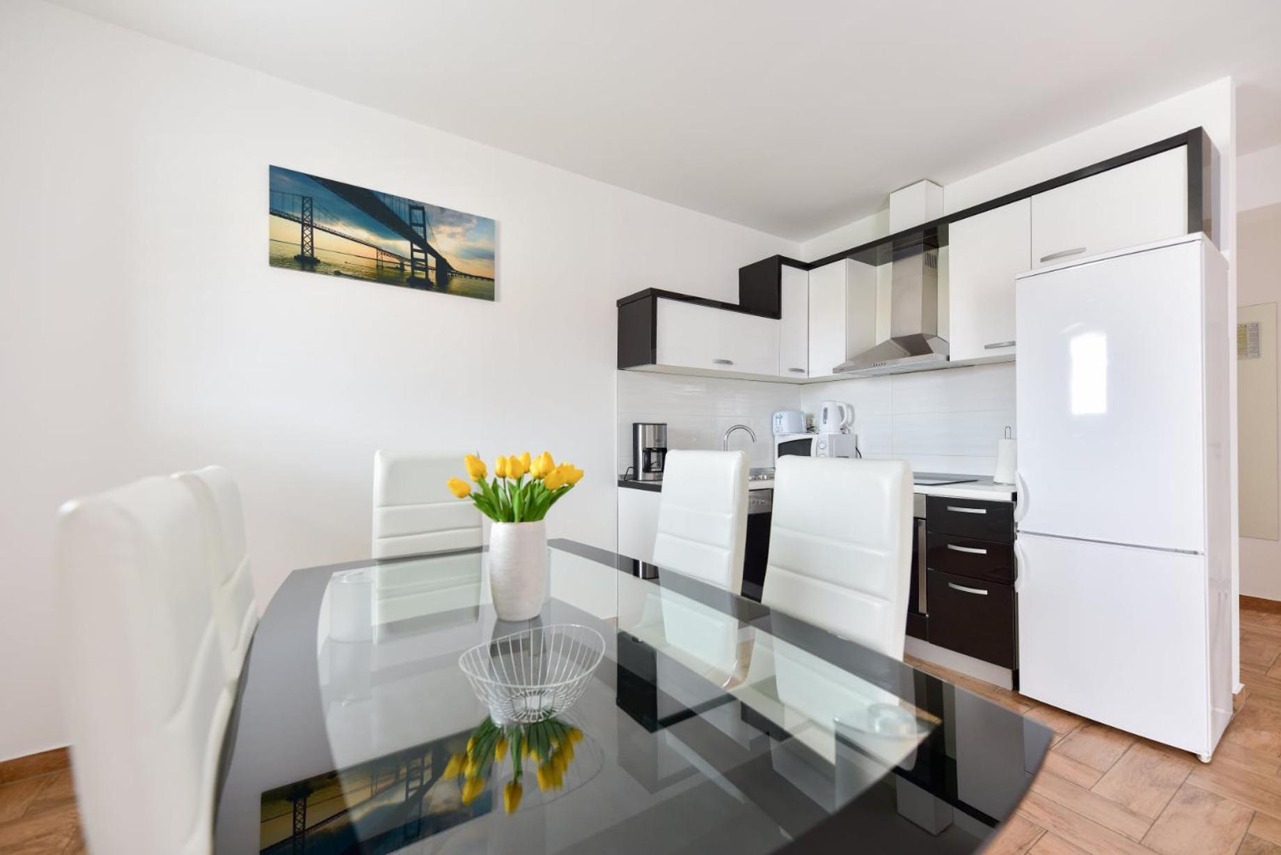 Apartments Villa Visnjik view 5