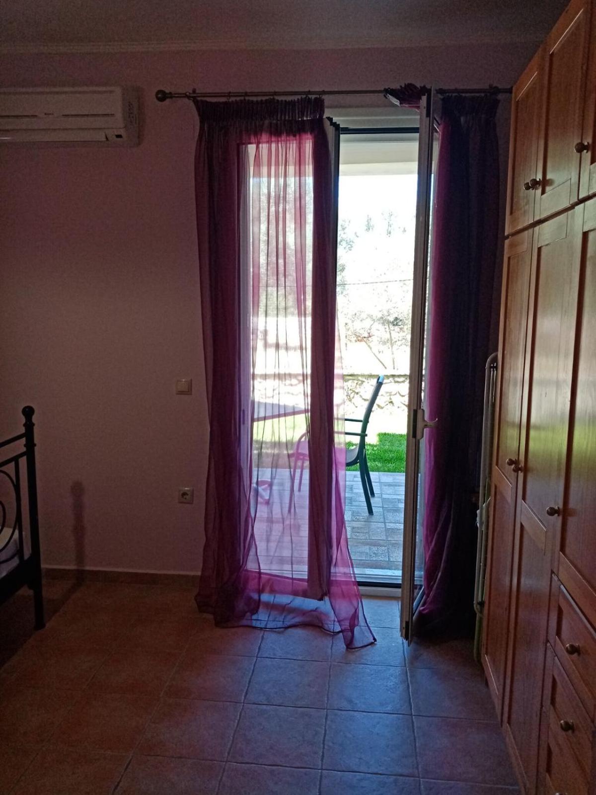 Maistros Apartments