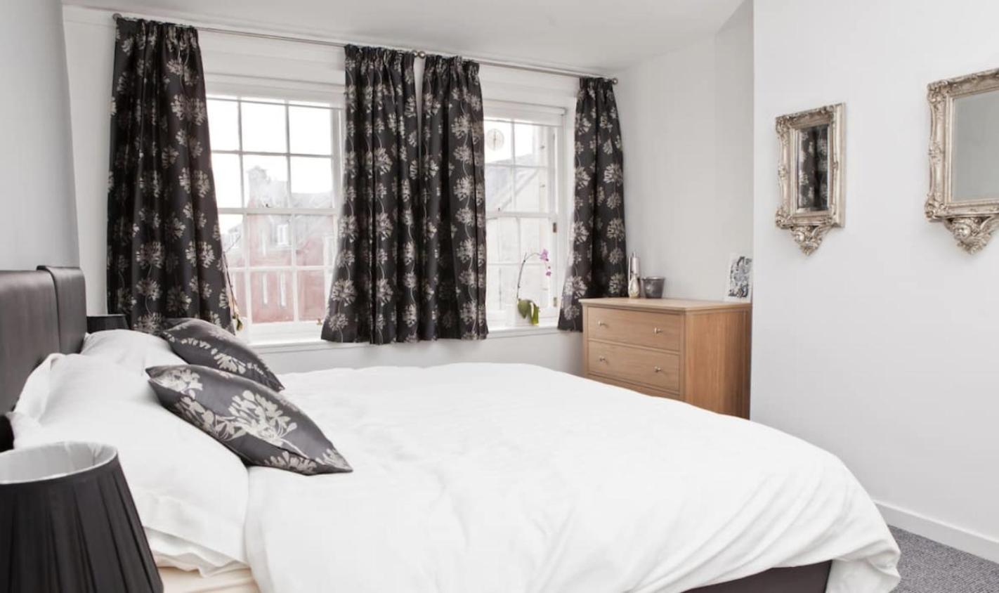 Royal Mile Apartment