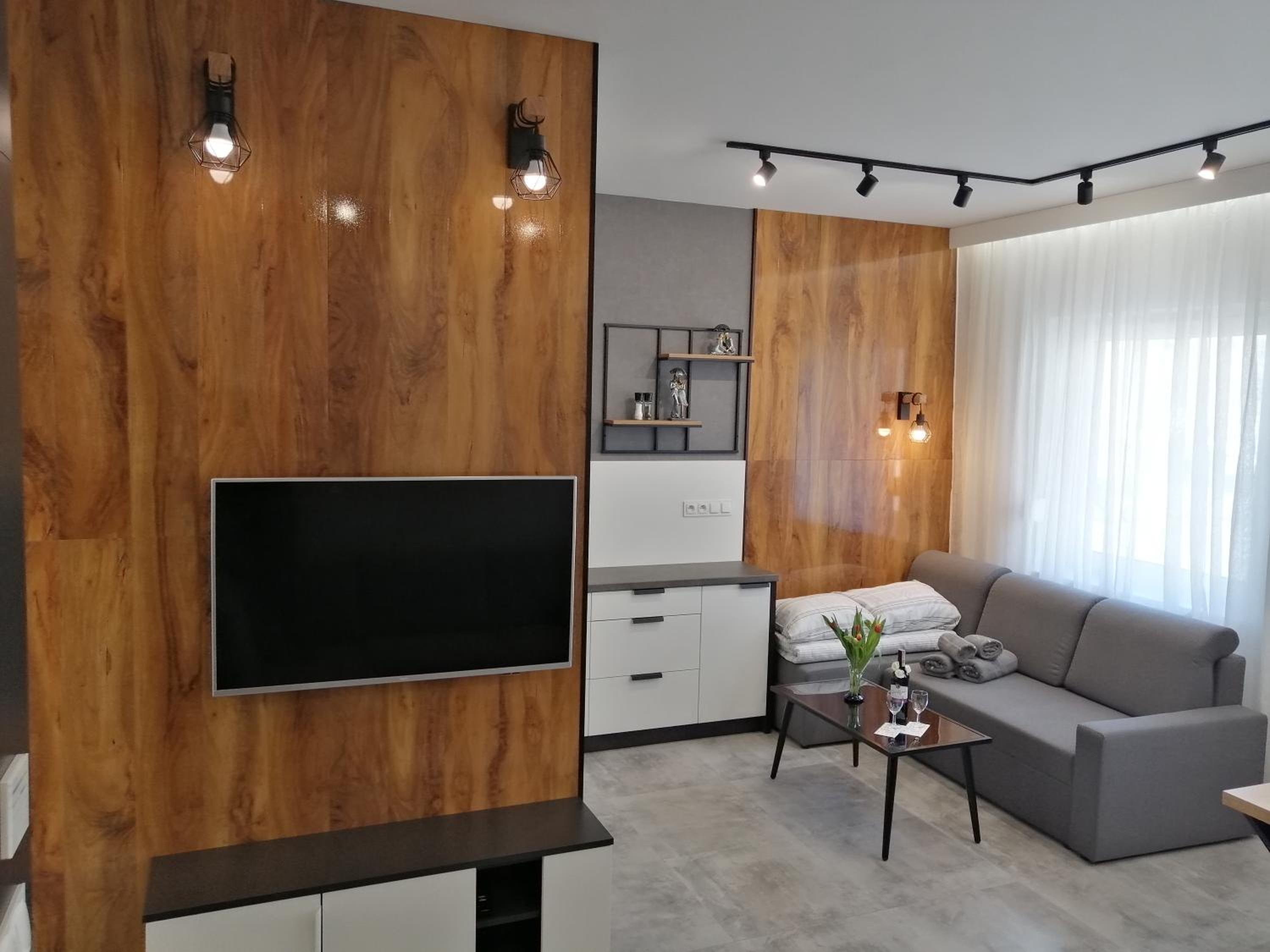 Noce w Jelonce - Nowoczesny Apartament typu Studio w Centrum Jeleniej G - z garażem dla 1-4 osób view 3