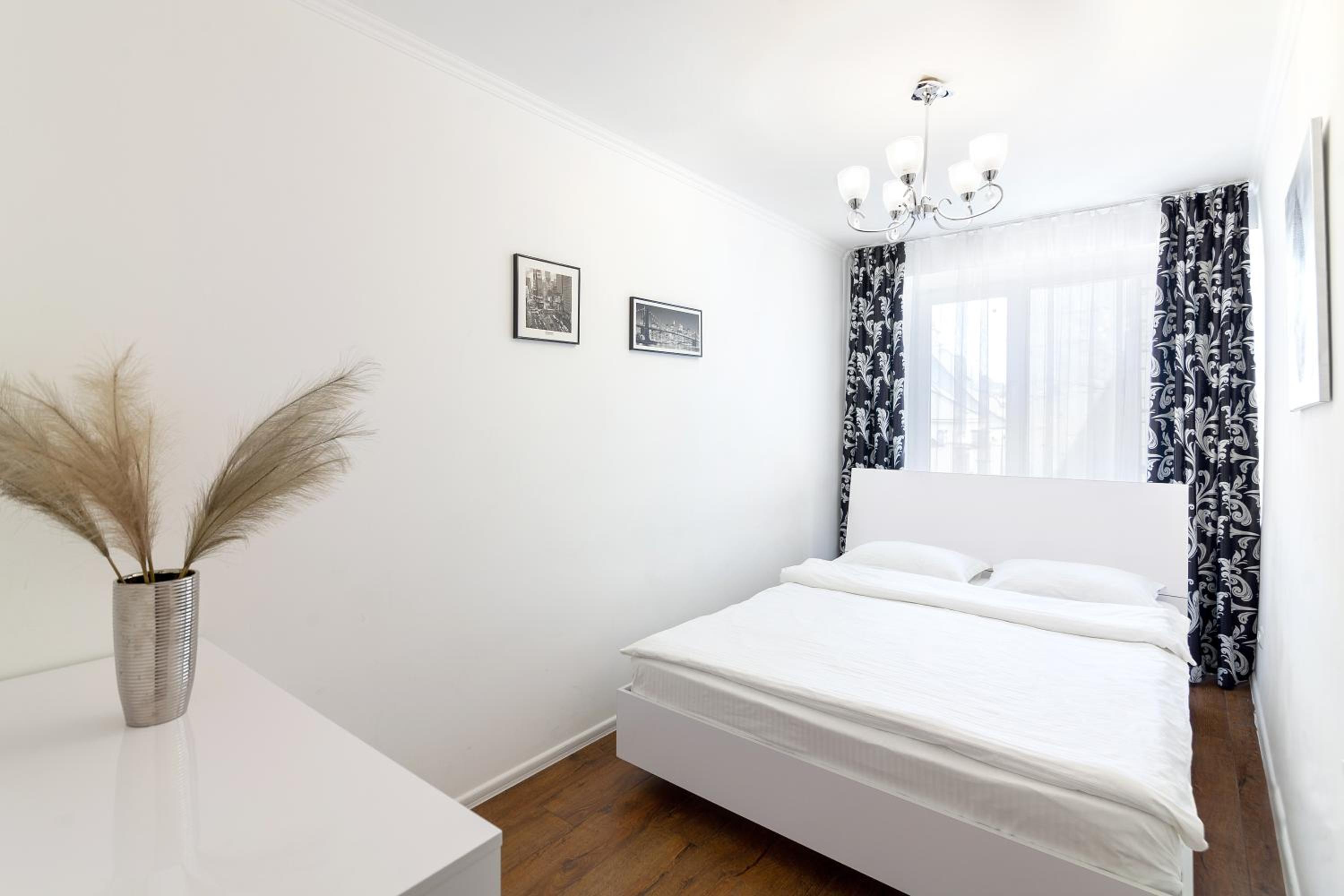 LEOGRAND Apartments on Svobody view 5