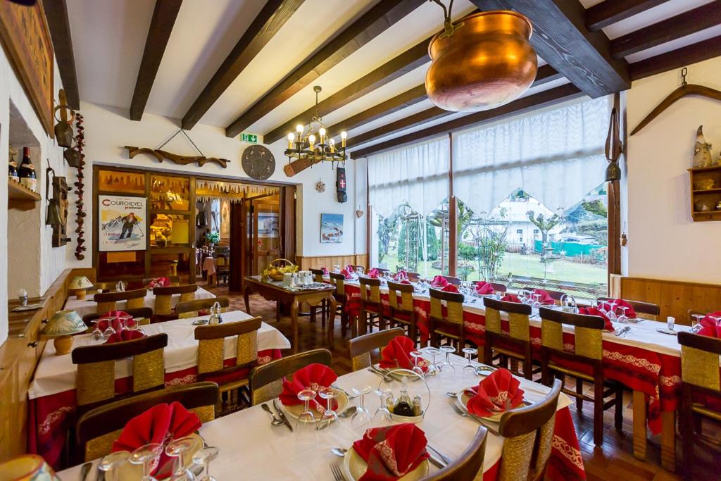 restaurant