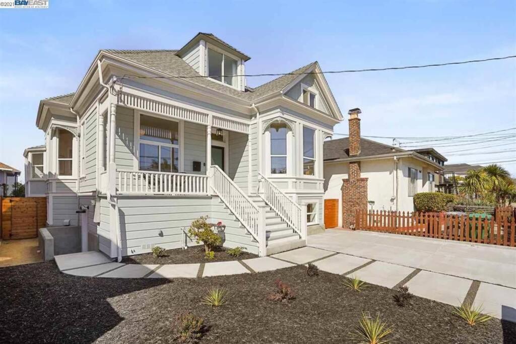 New, Bright, Lux North Oakland - Close To It All view 5
