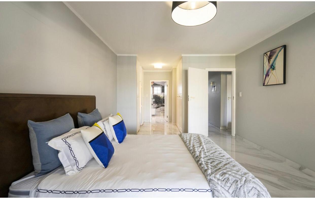 44 La Pirogue view 3