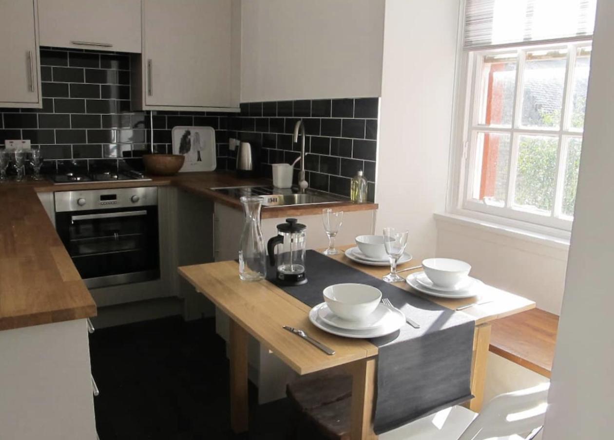 2 Chessels Court, Flat 3 view 2
