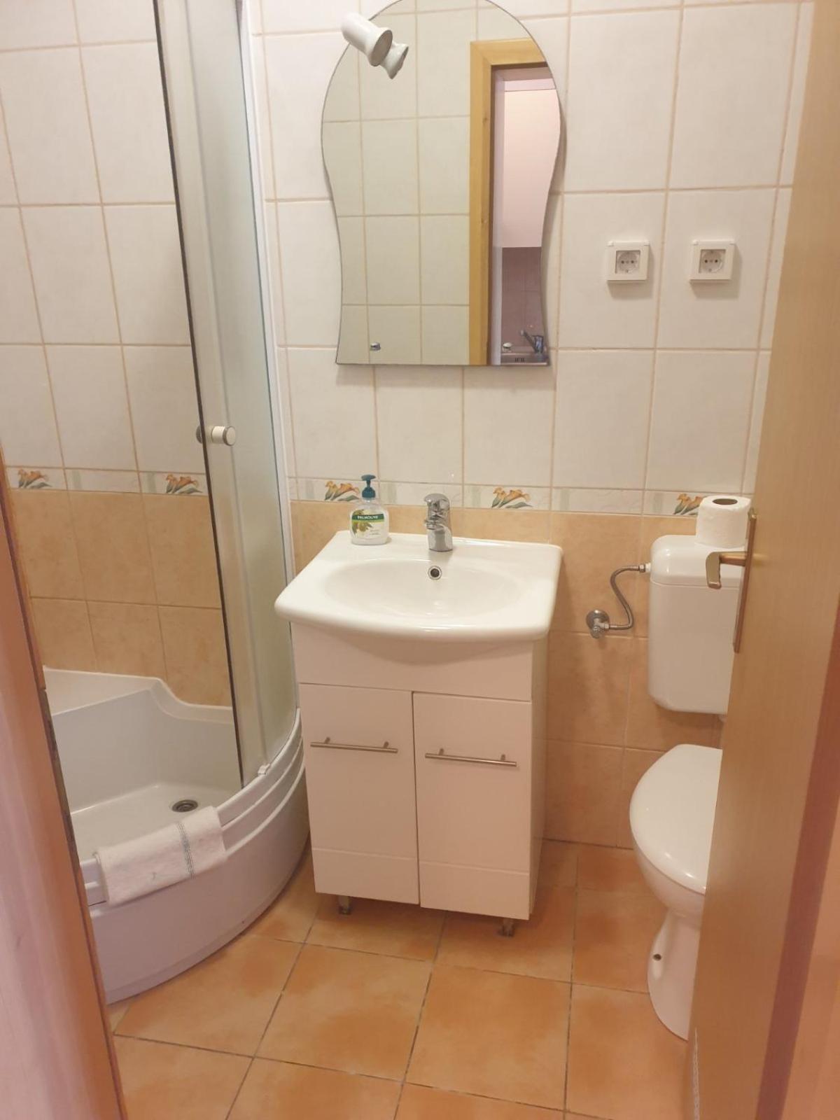 Photo 38