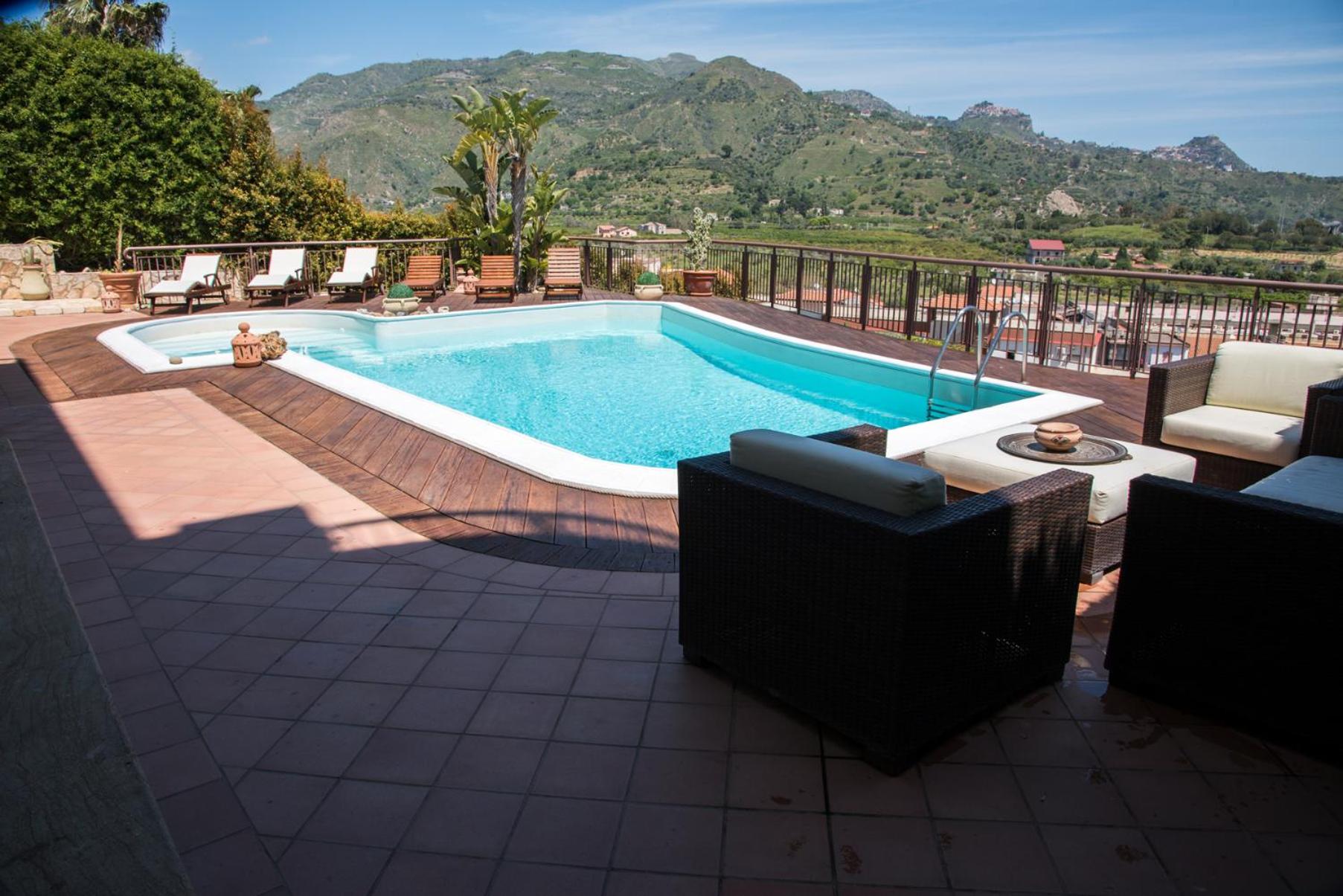 Villa Carly Taormina apartment with private pool photo 3