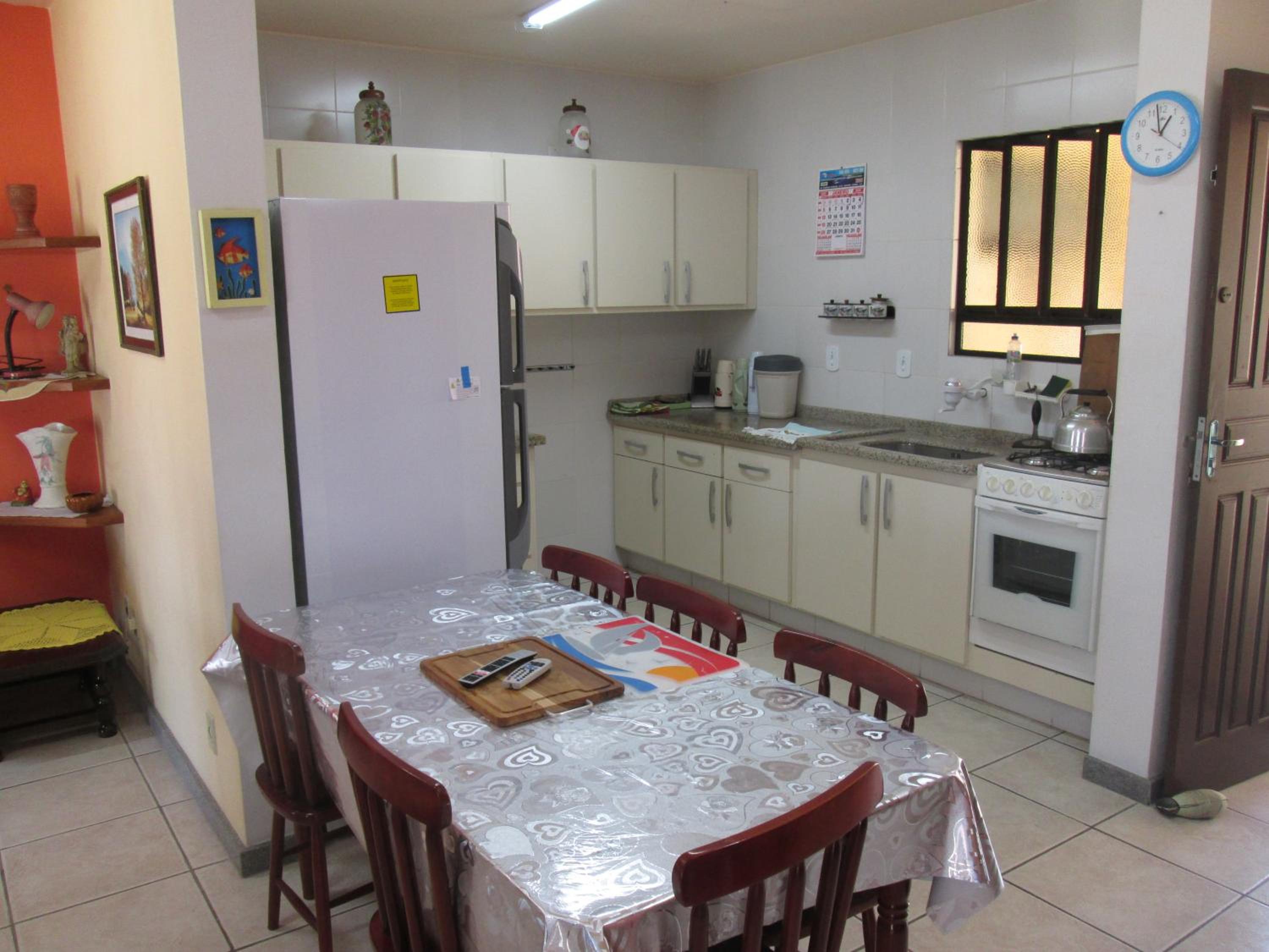 CASA EM PENHA SC PERTO DO BETO CARRERO E DA PRAIA
