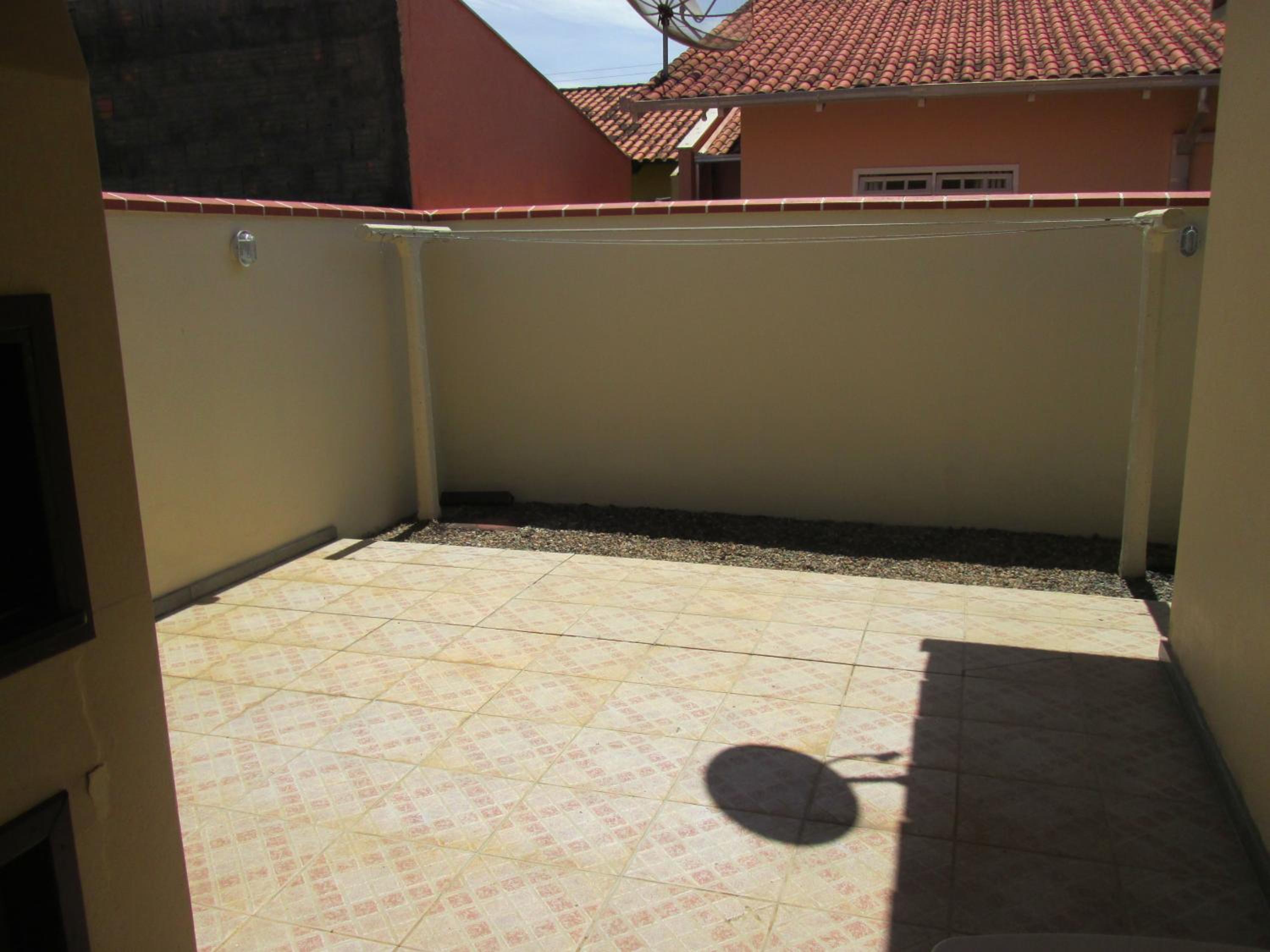 CASA EM PENHA SC PERTO DO BETO CARRERO E DA PRAIA