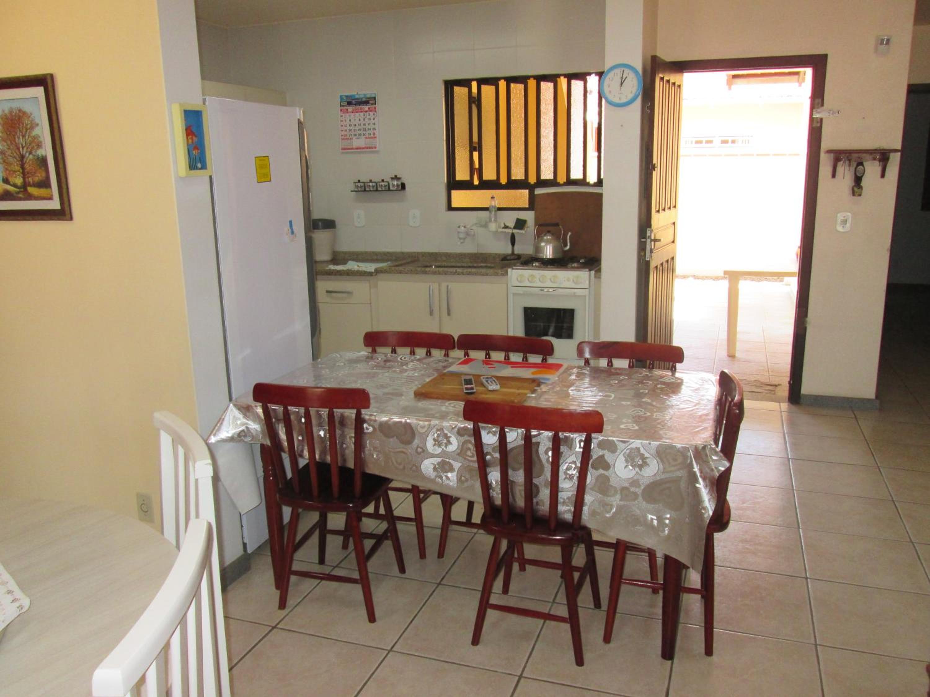 CASA EM PENHA SC PERTO DO BETO CARRERO E DA PRAIA