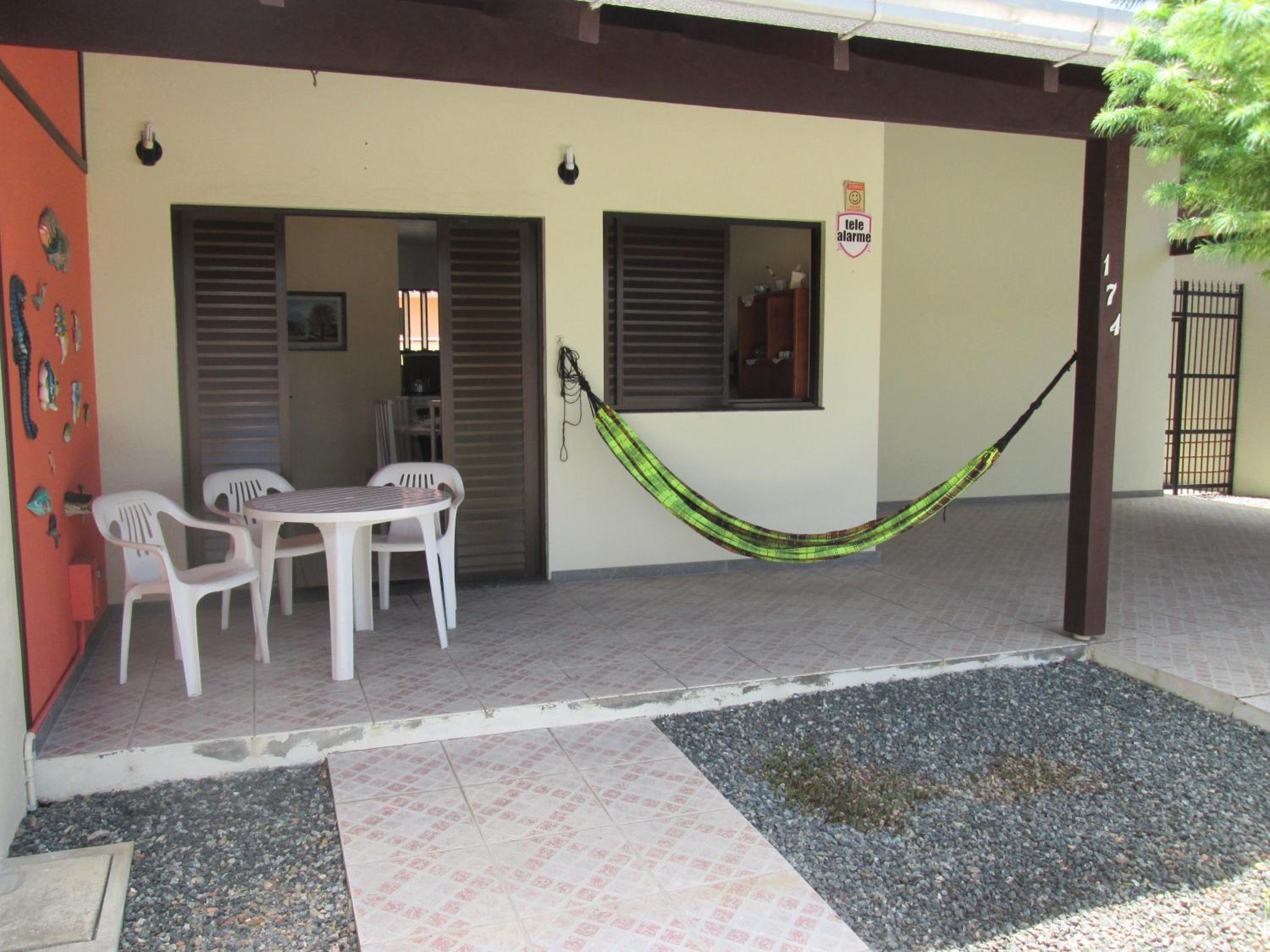 CASA EM PENHA SC PERTO DO BETO CARRERO E DA PRAIA