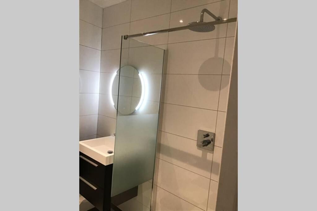 Sas van Gent, luxe appartement in centrum view 4