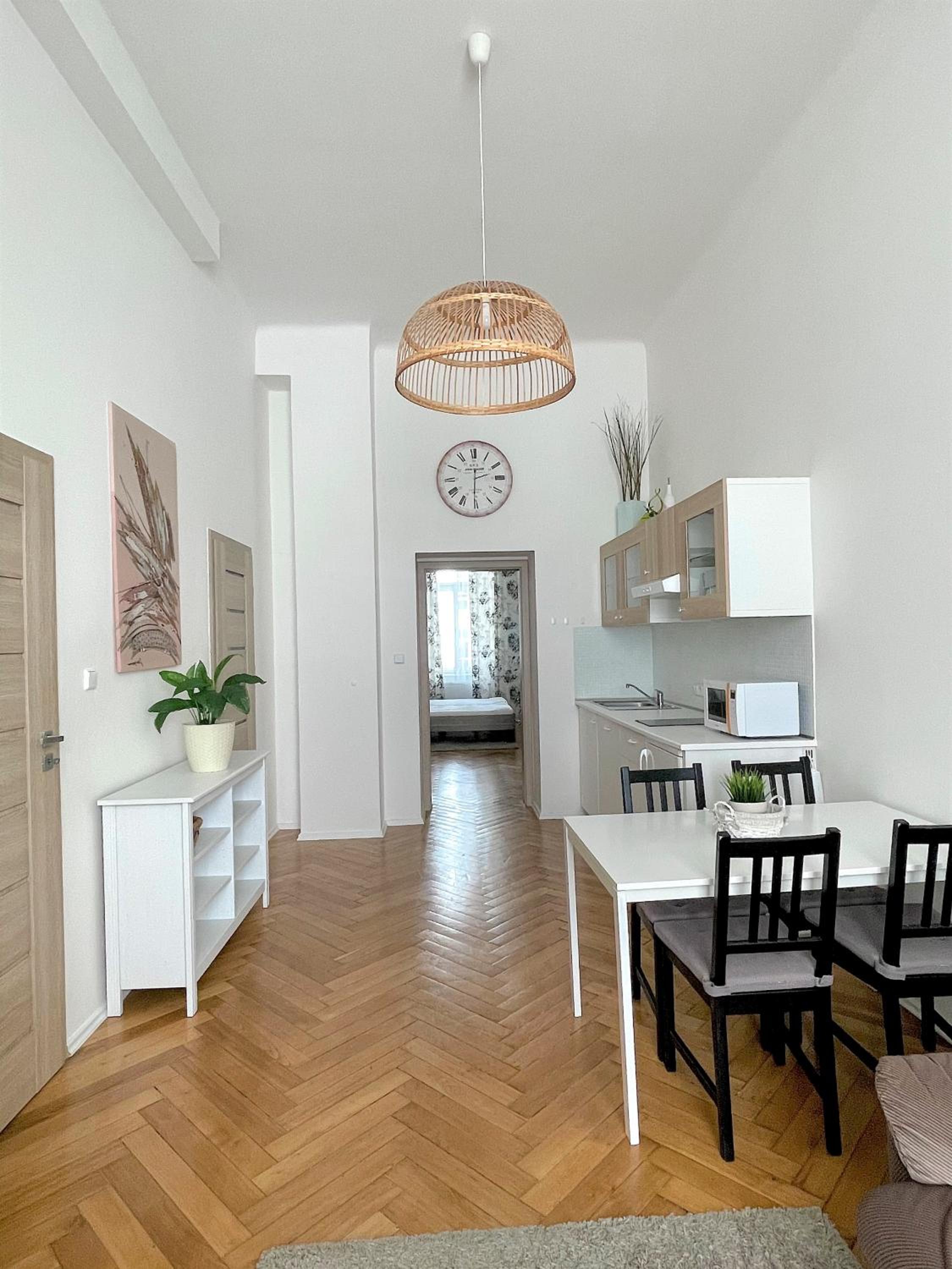 Gallys Apartments