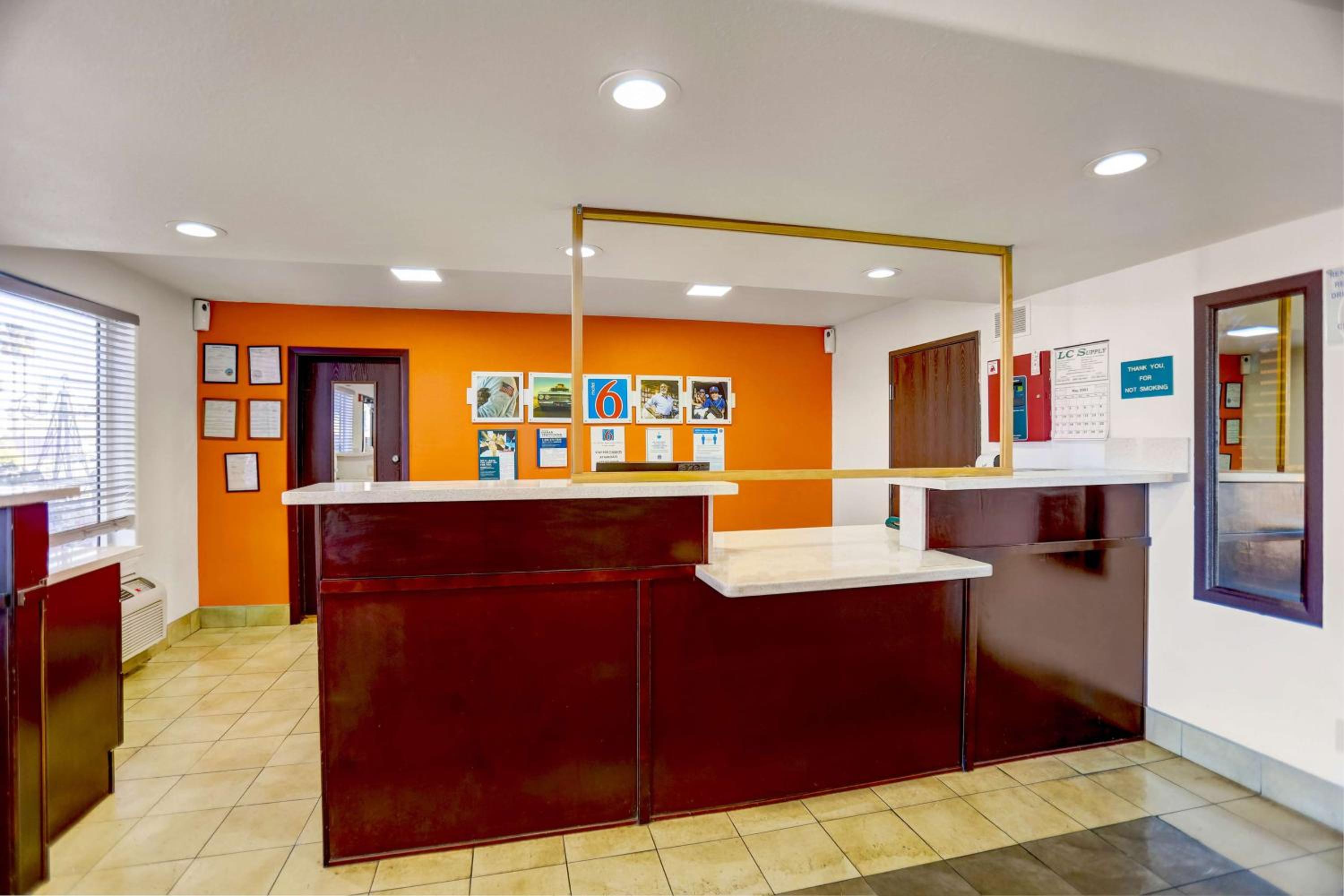 Motel 6-Apache Junction, AZ - Property Image 2
