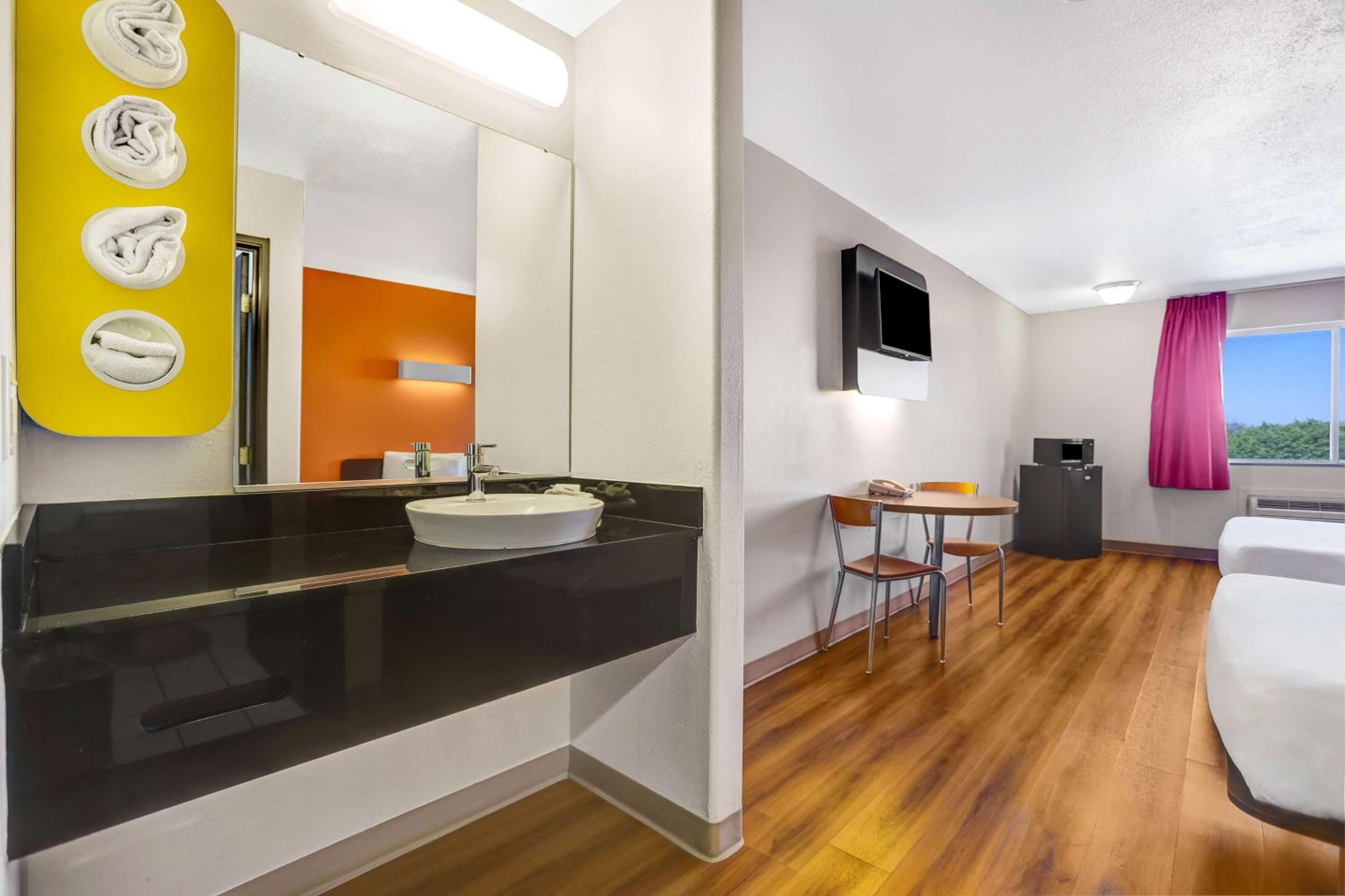 Motel 6-Apache Junction, AZ - Property Image 37