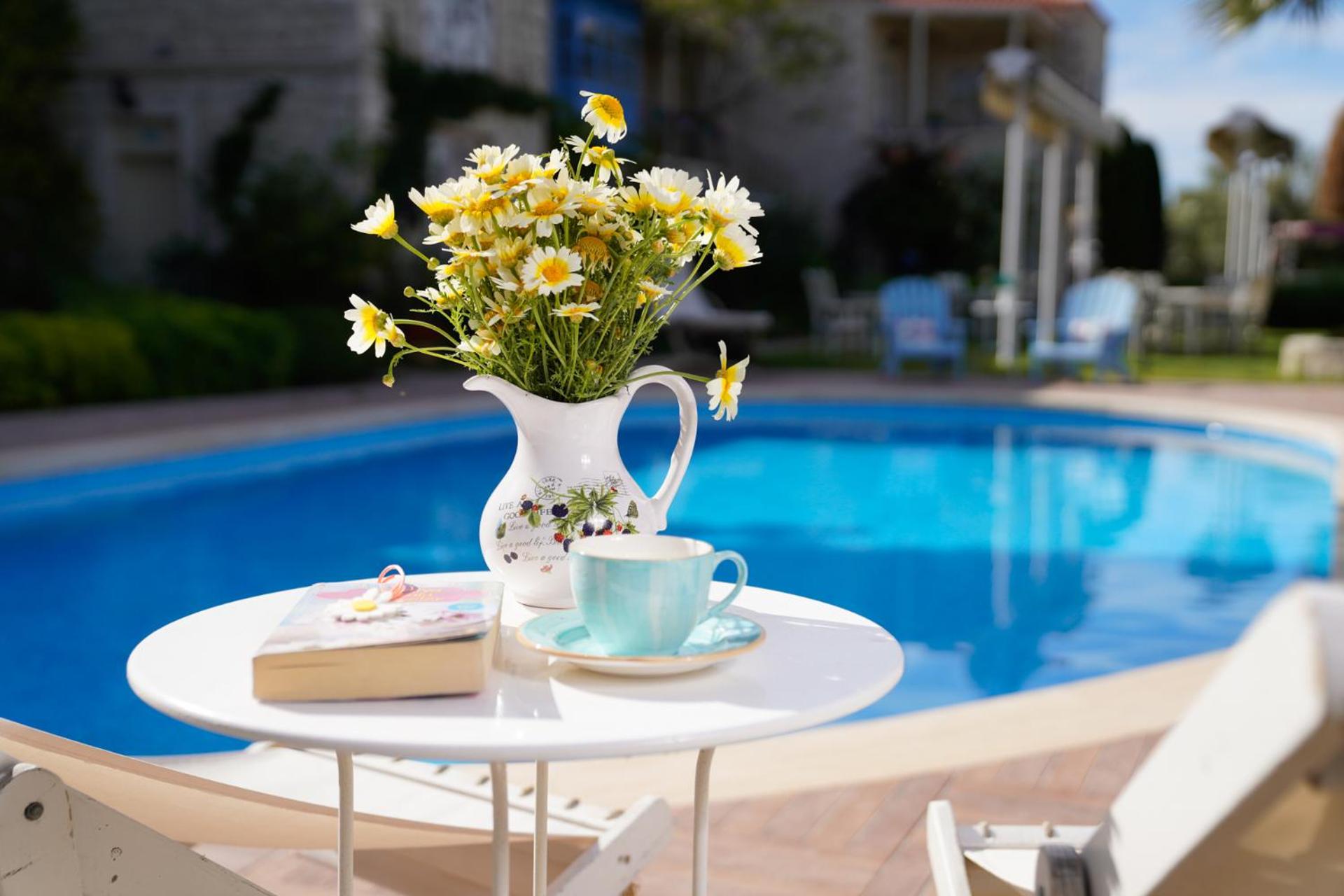 Alacati Marina Palace