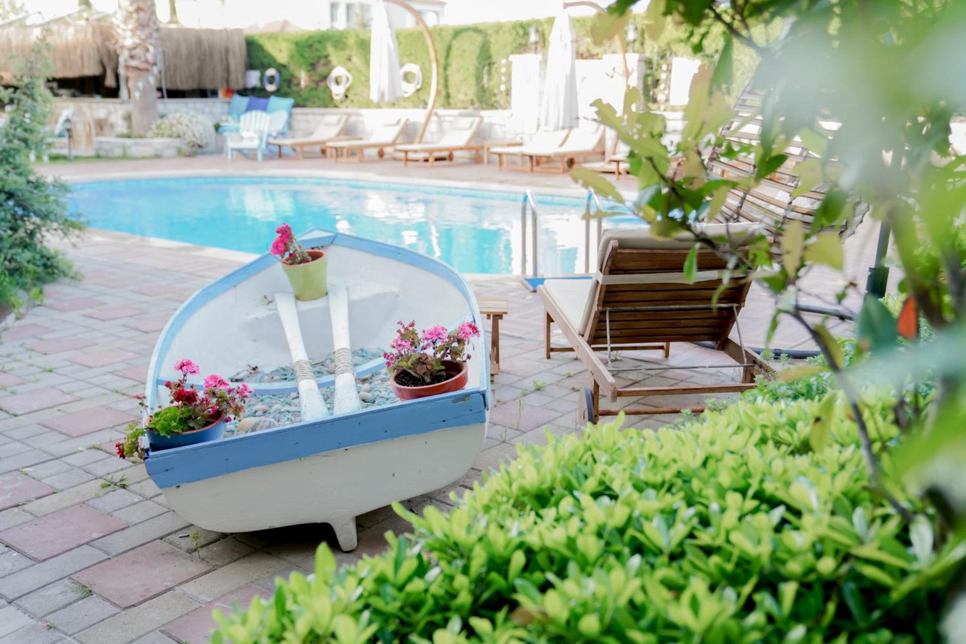 Alacati Marina Palace