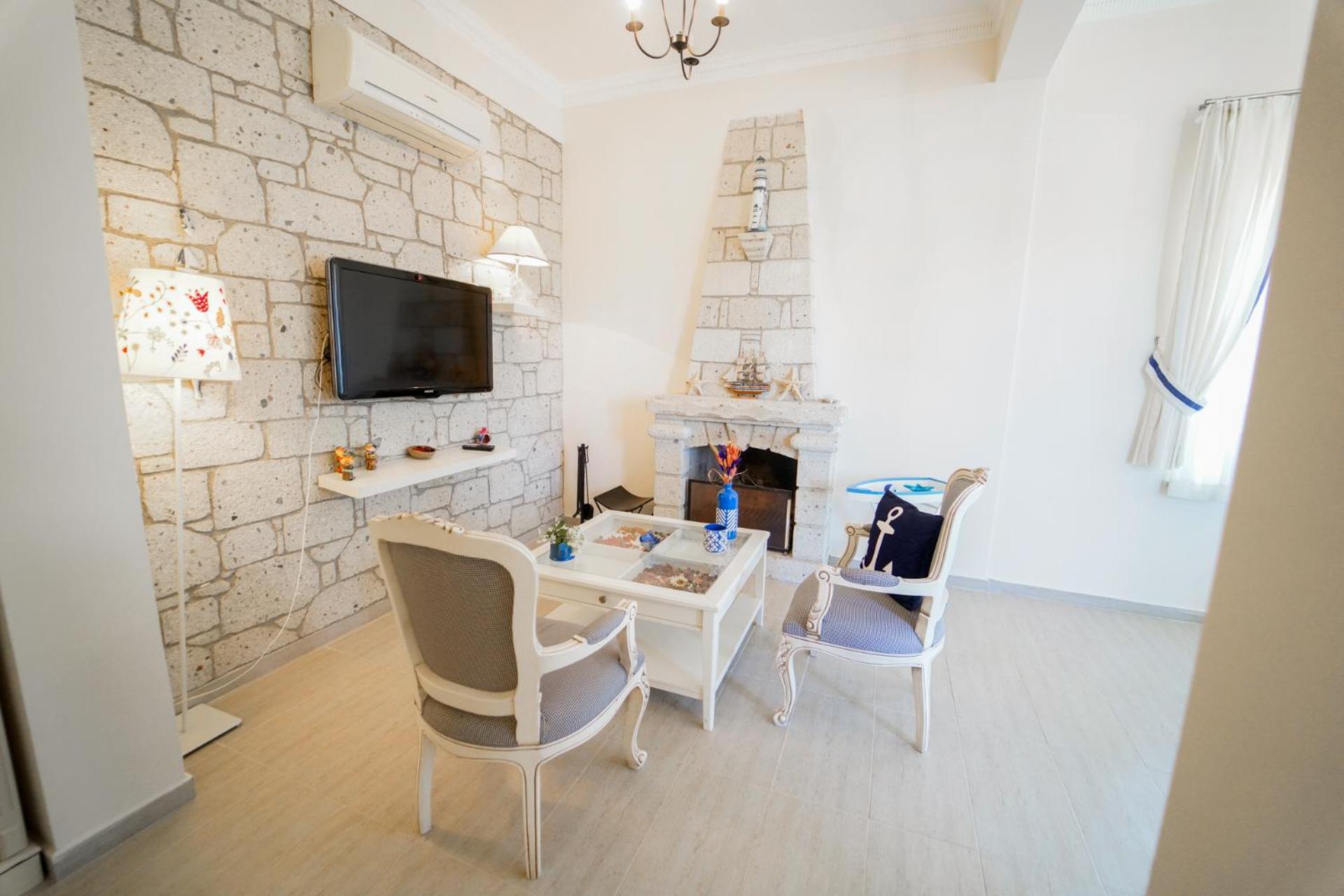 Alacati Marina Palace