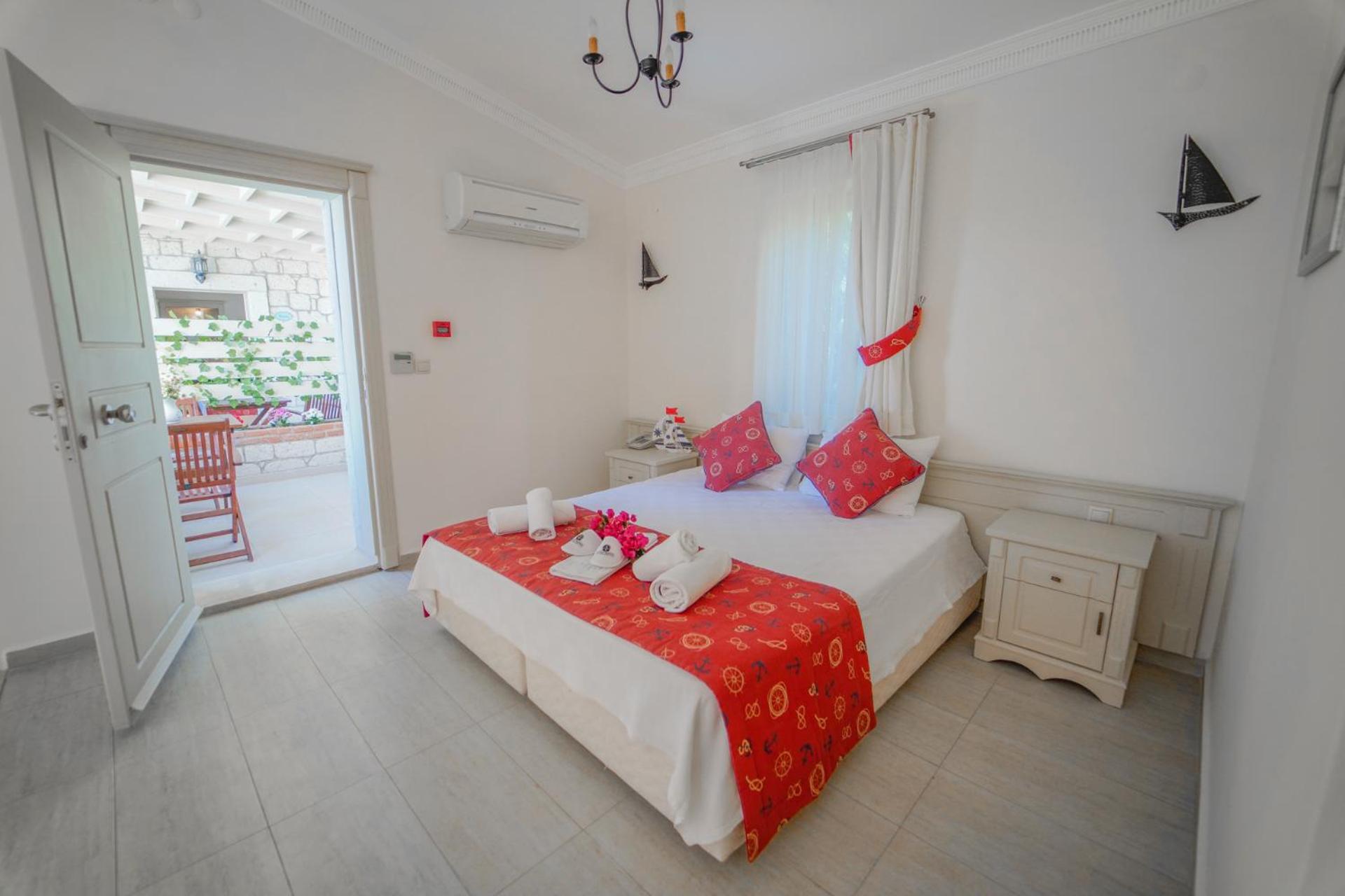 Alacati Marina Palace
