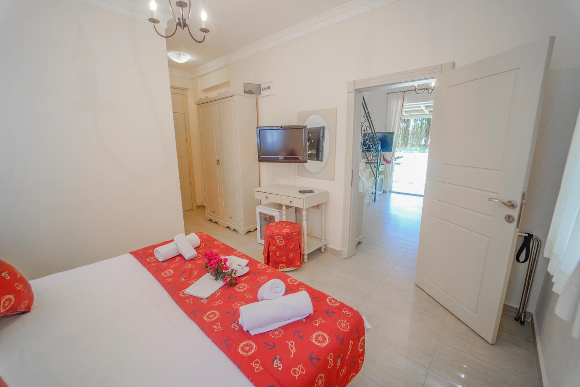 Alacati Marina Palace