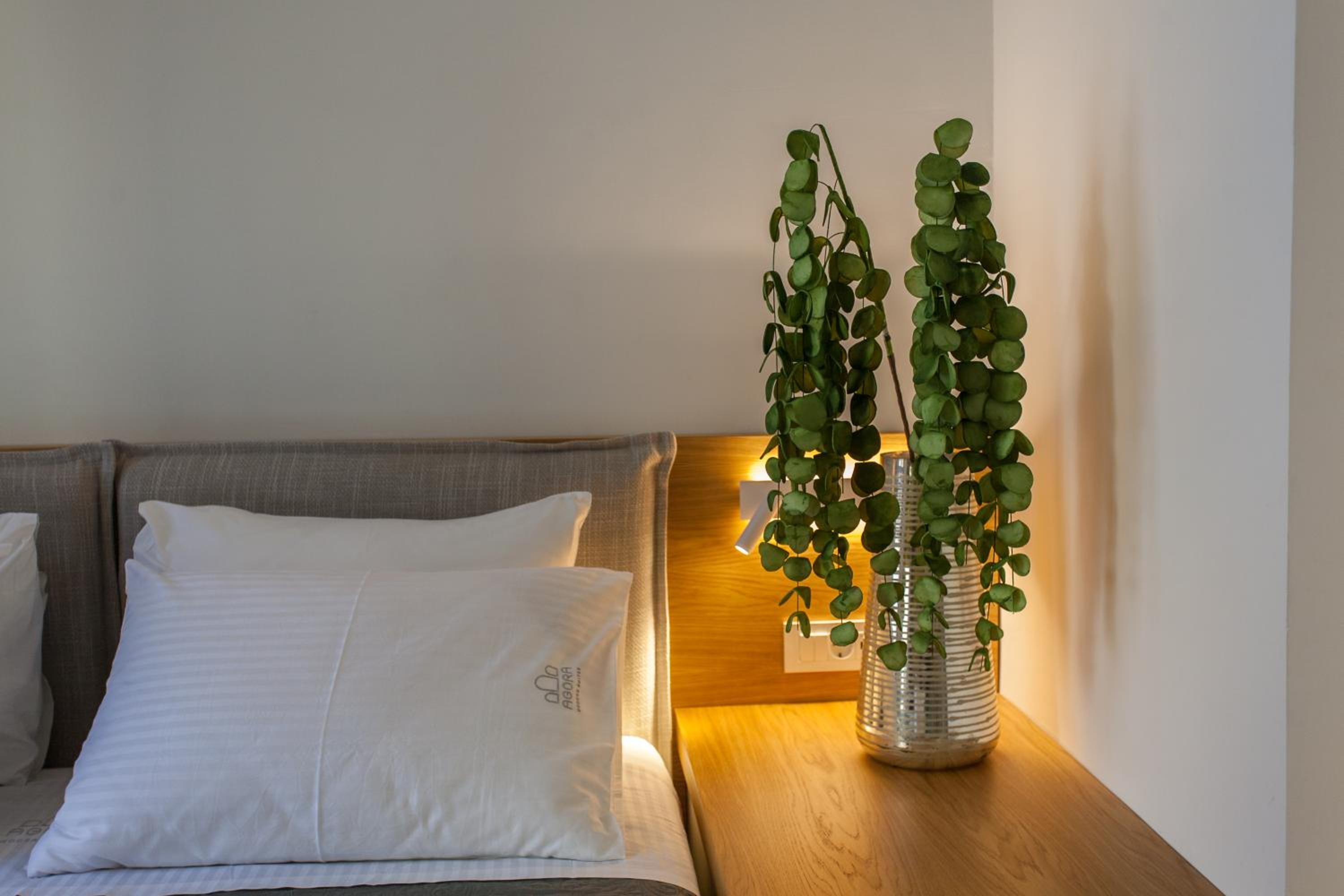 Agora Suites