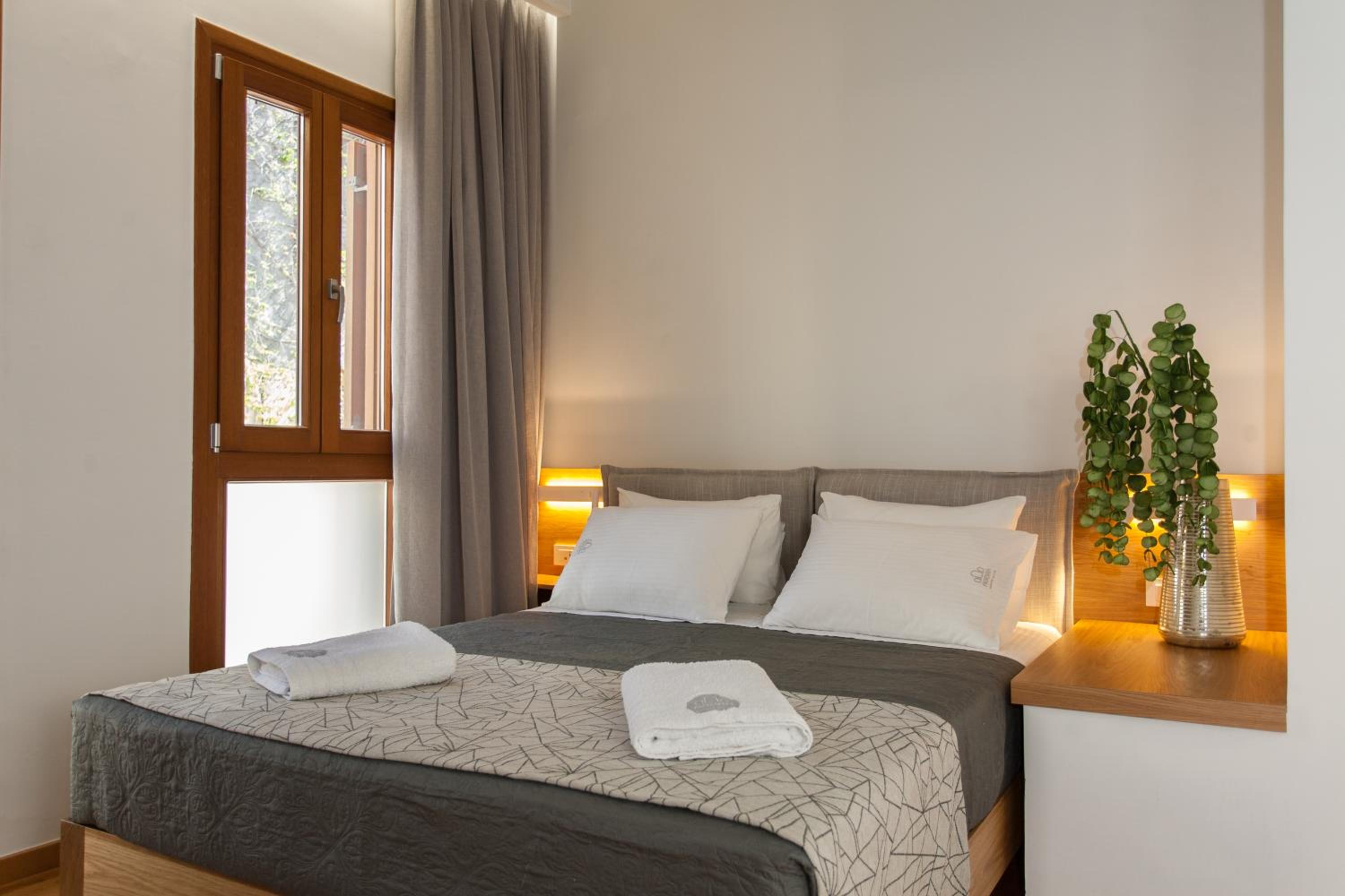 Agora Suites