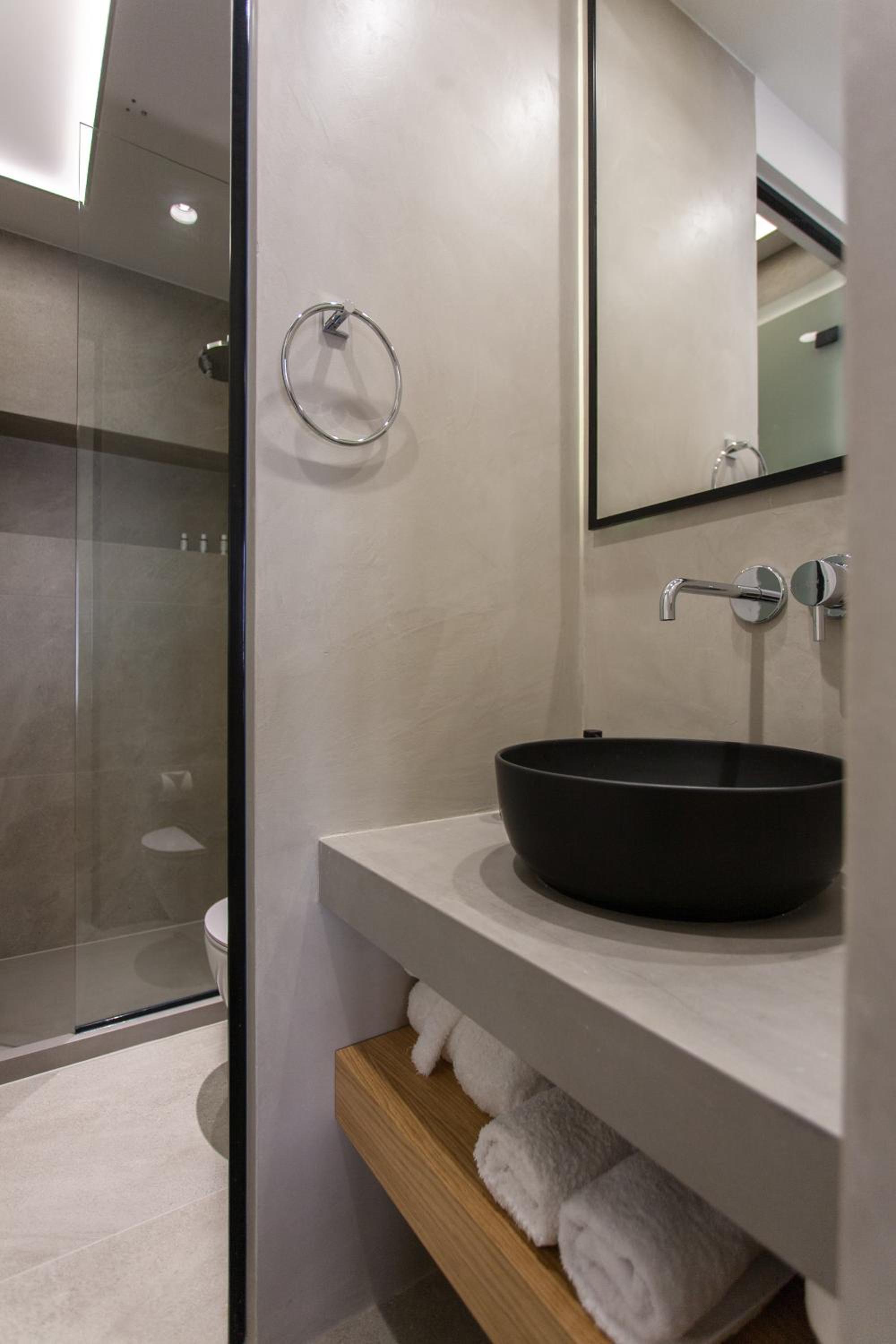 Agora Suites