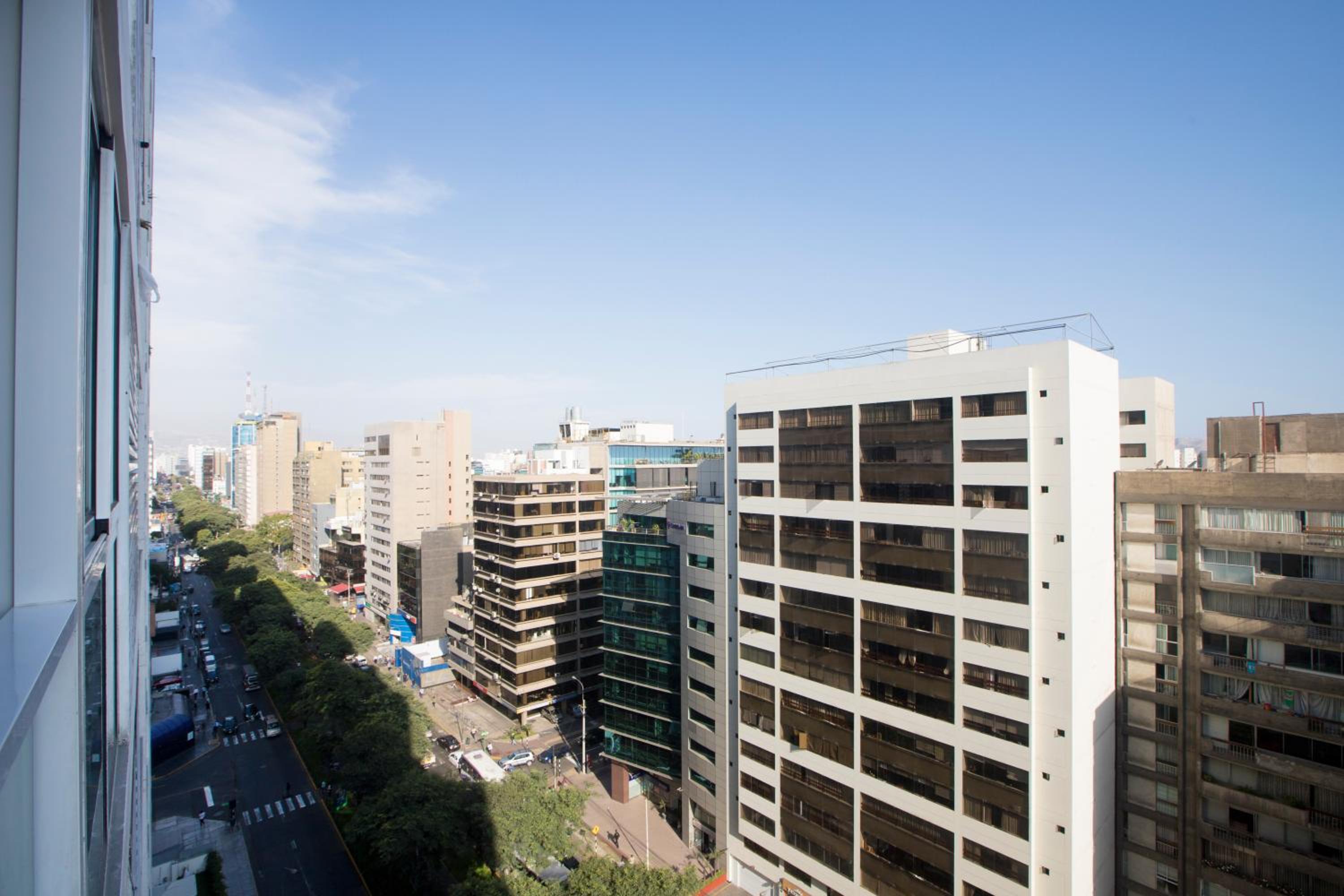 Skyliving Towers Apartments - Perú