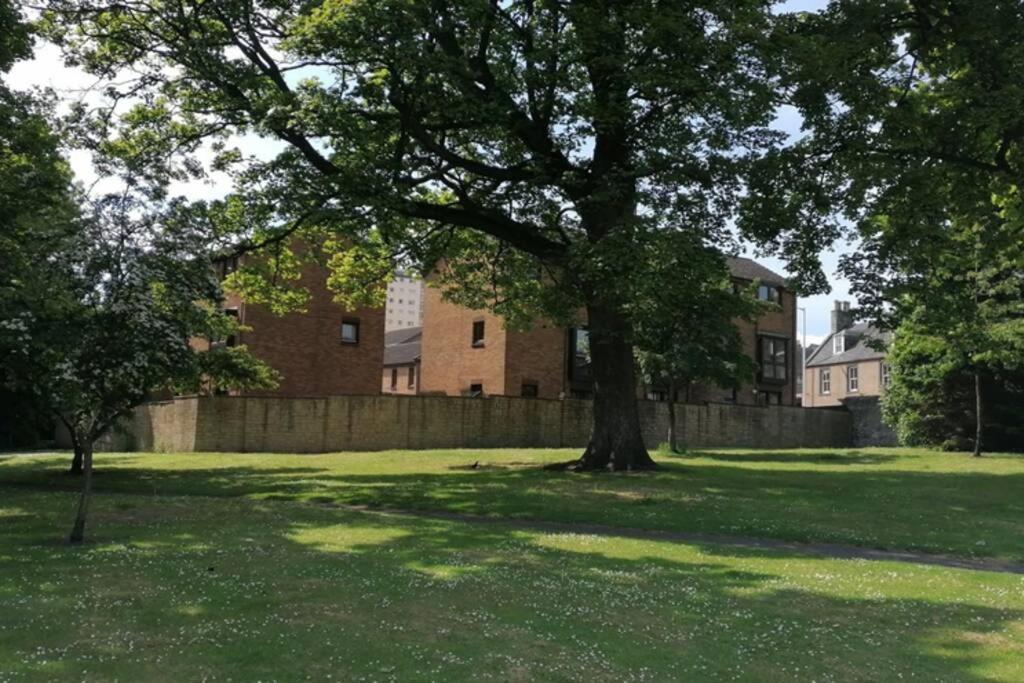 Faodail, 1 Bed Studio apartment at Ravenscraig Castle and Park