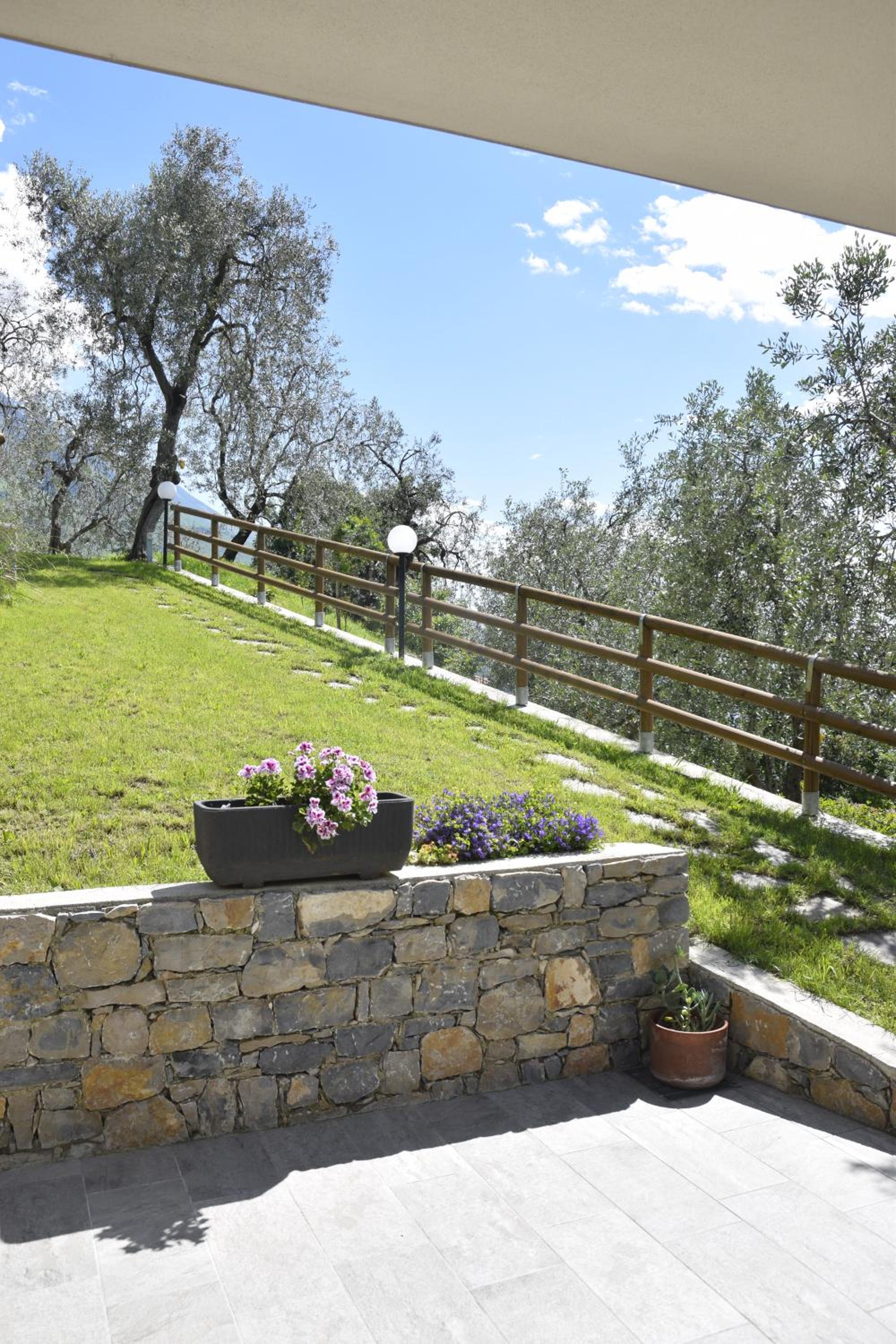 Casa Baceschi view 3
