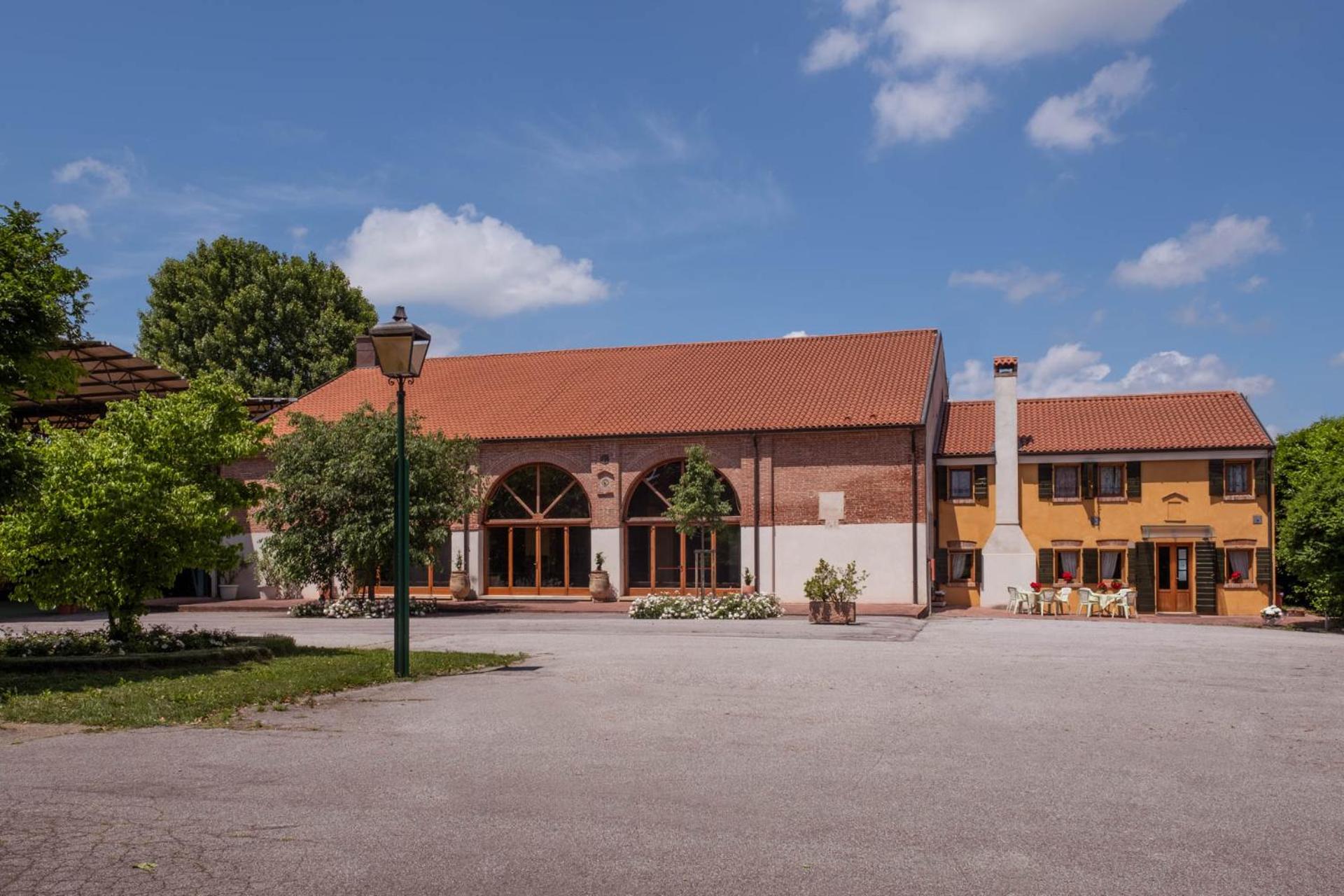 Agriturismo Le 4 Rose view 2