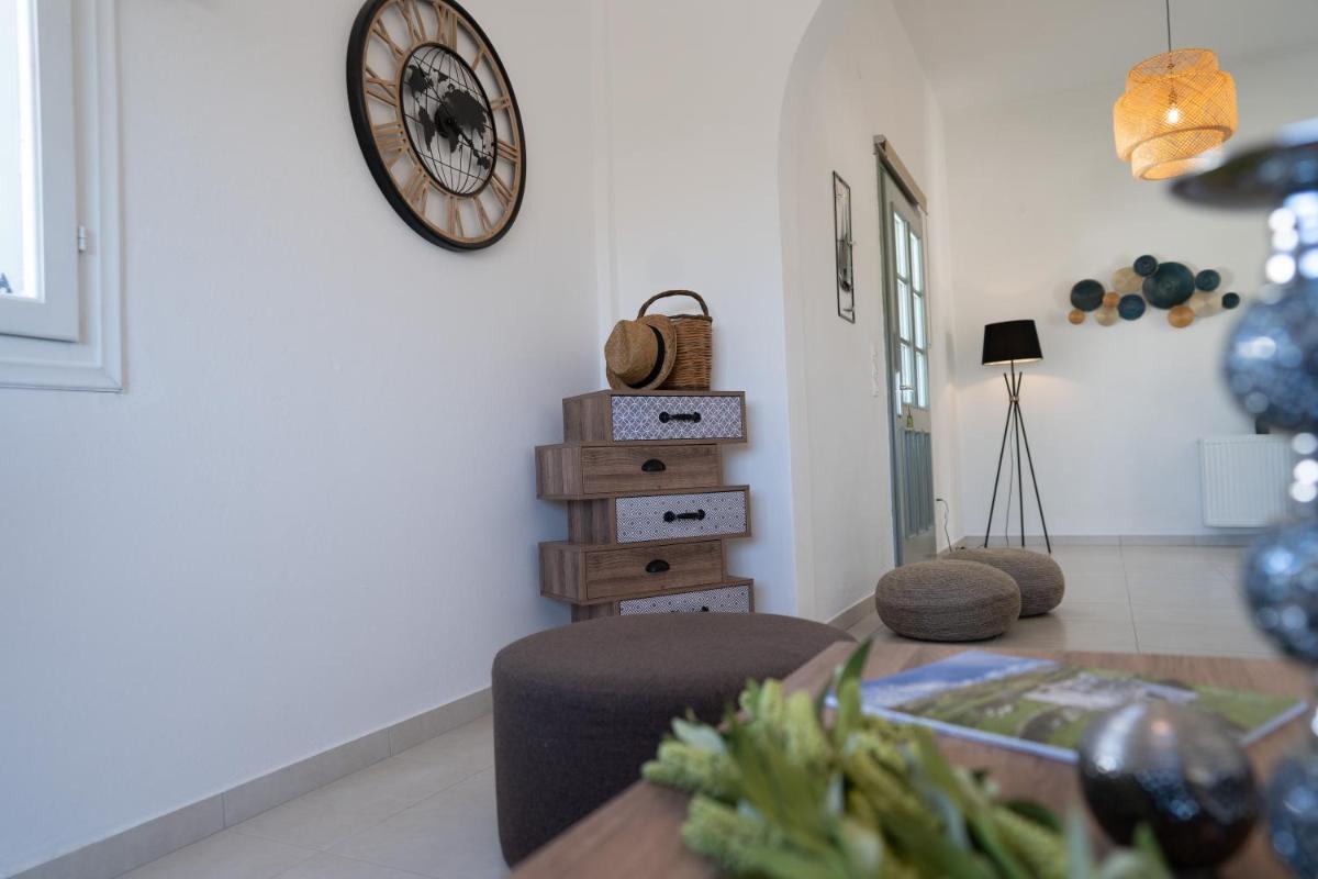 Iviskos House Apollonia Sifnos view 4