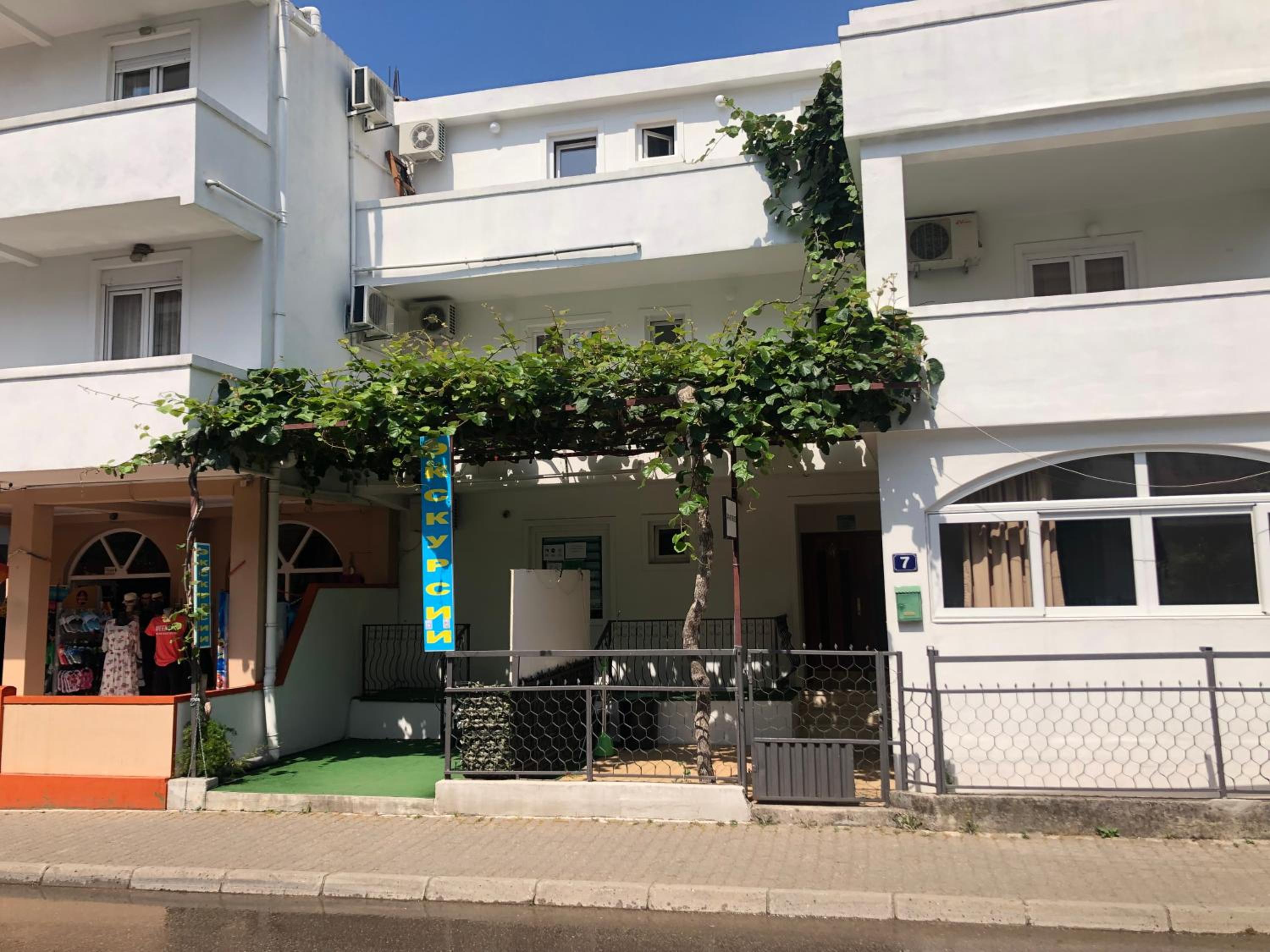 Mirko Apartments Budva