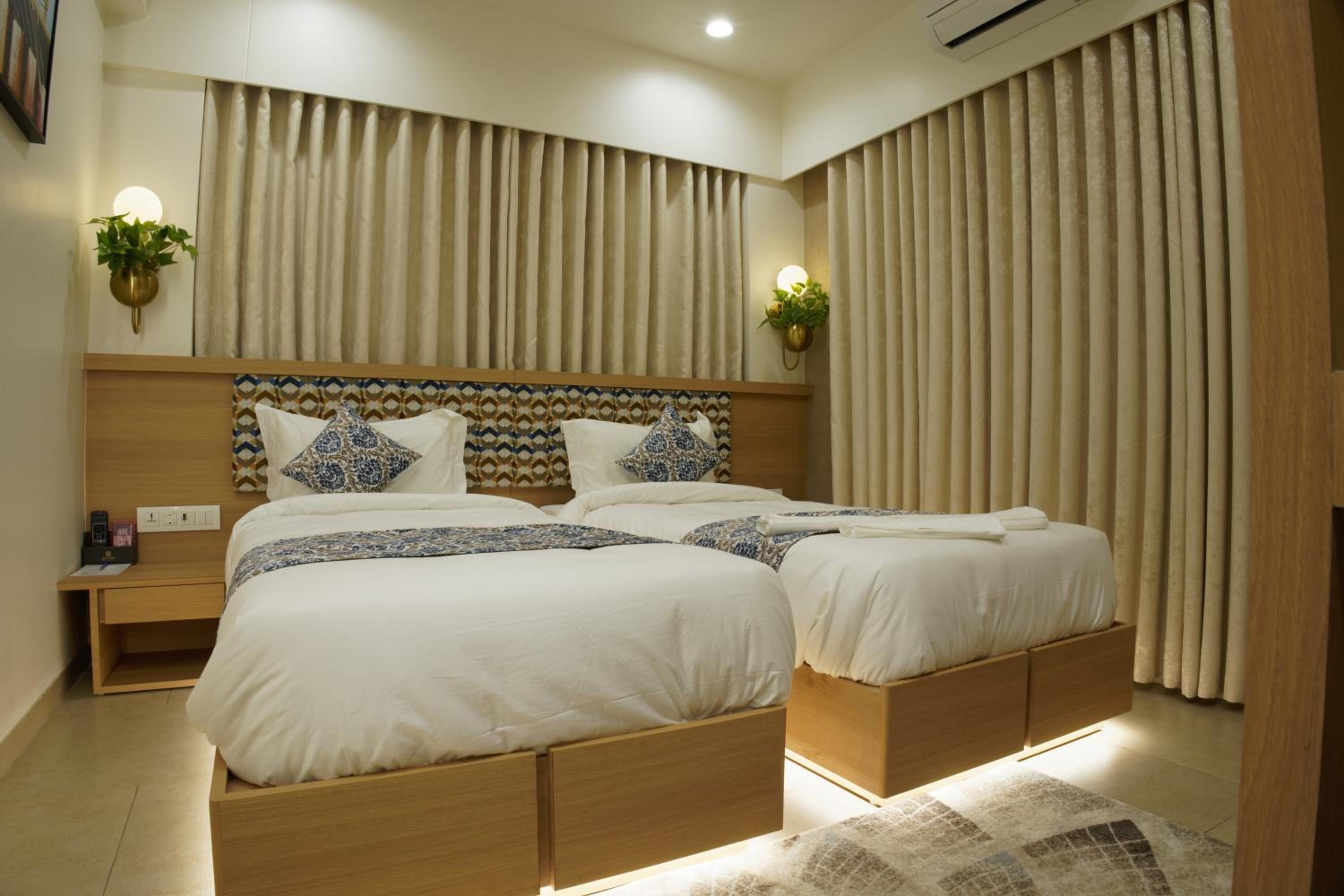 Hotel Elysian Residency