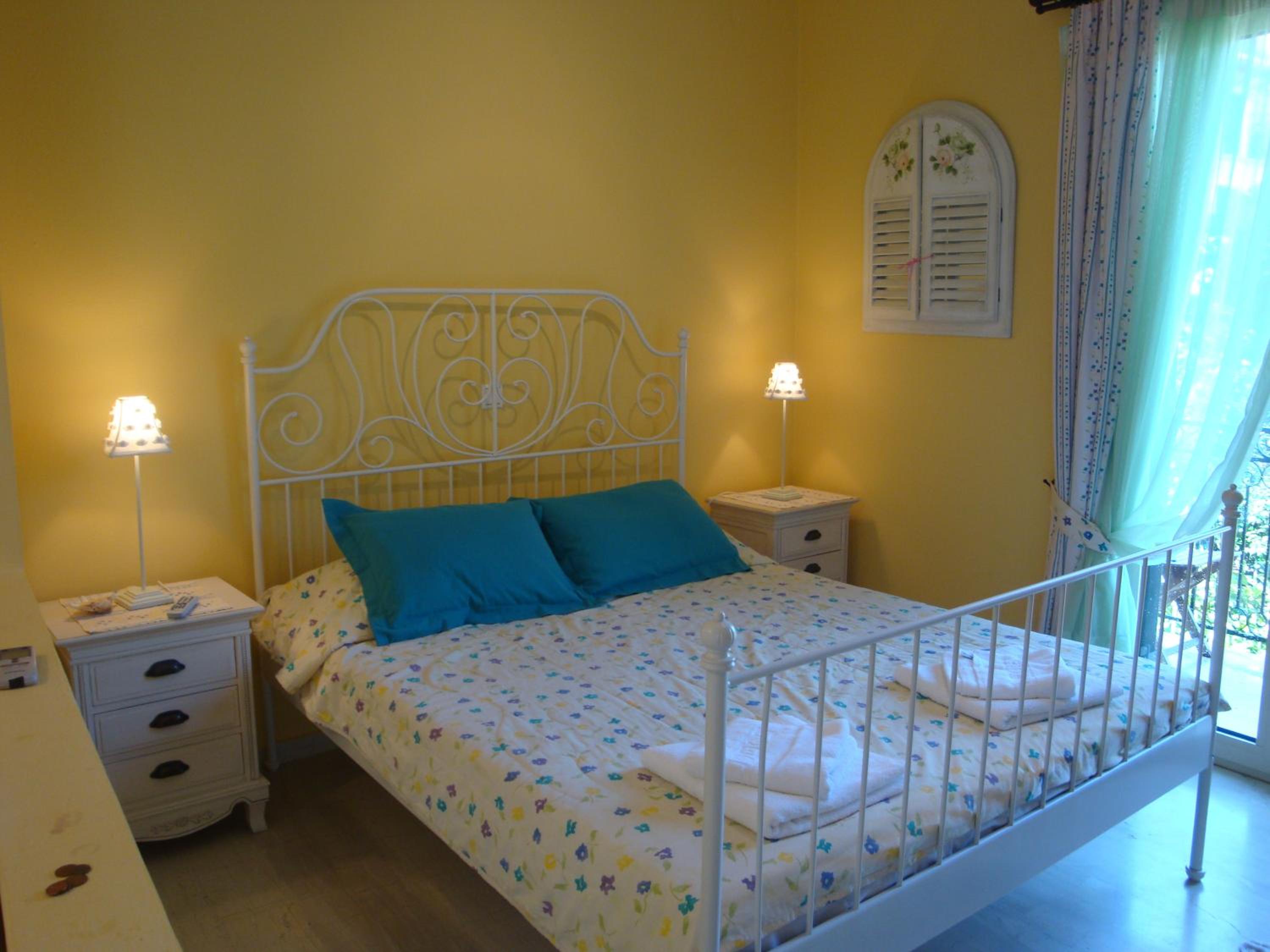 Yiannas Studio photo 5