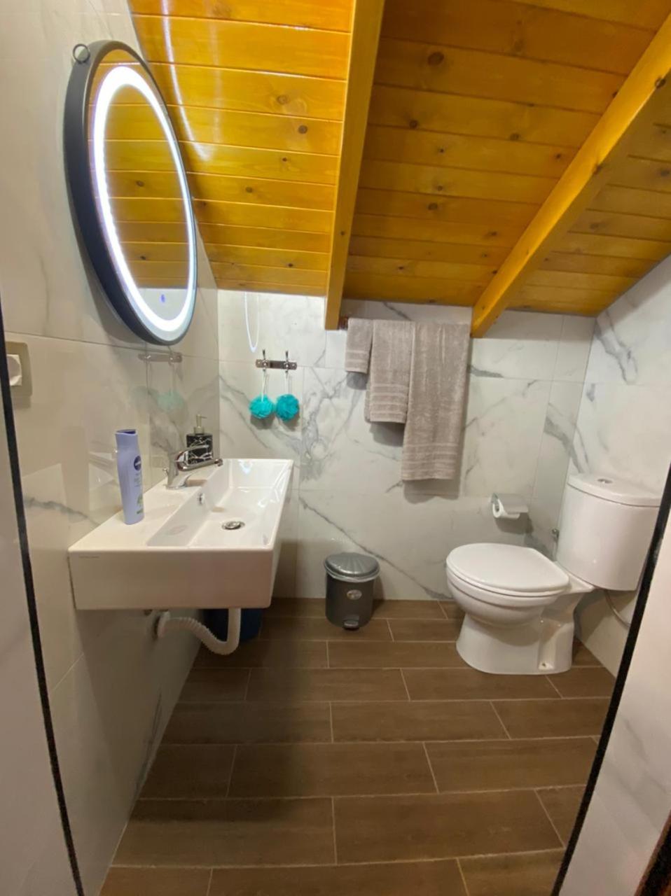 Bixhaku GuestHouse
