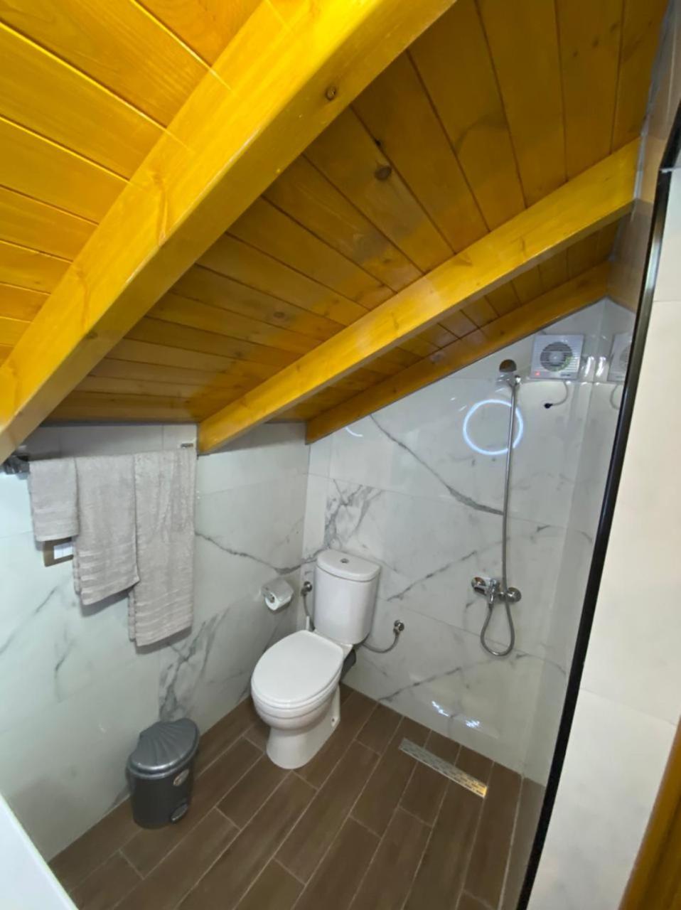 Bixhaku GuestHouse