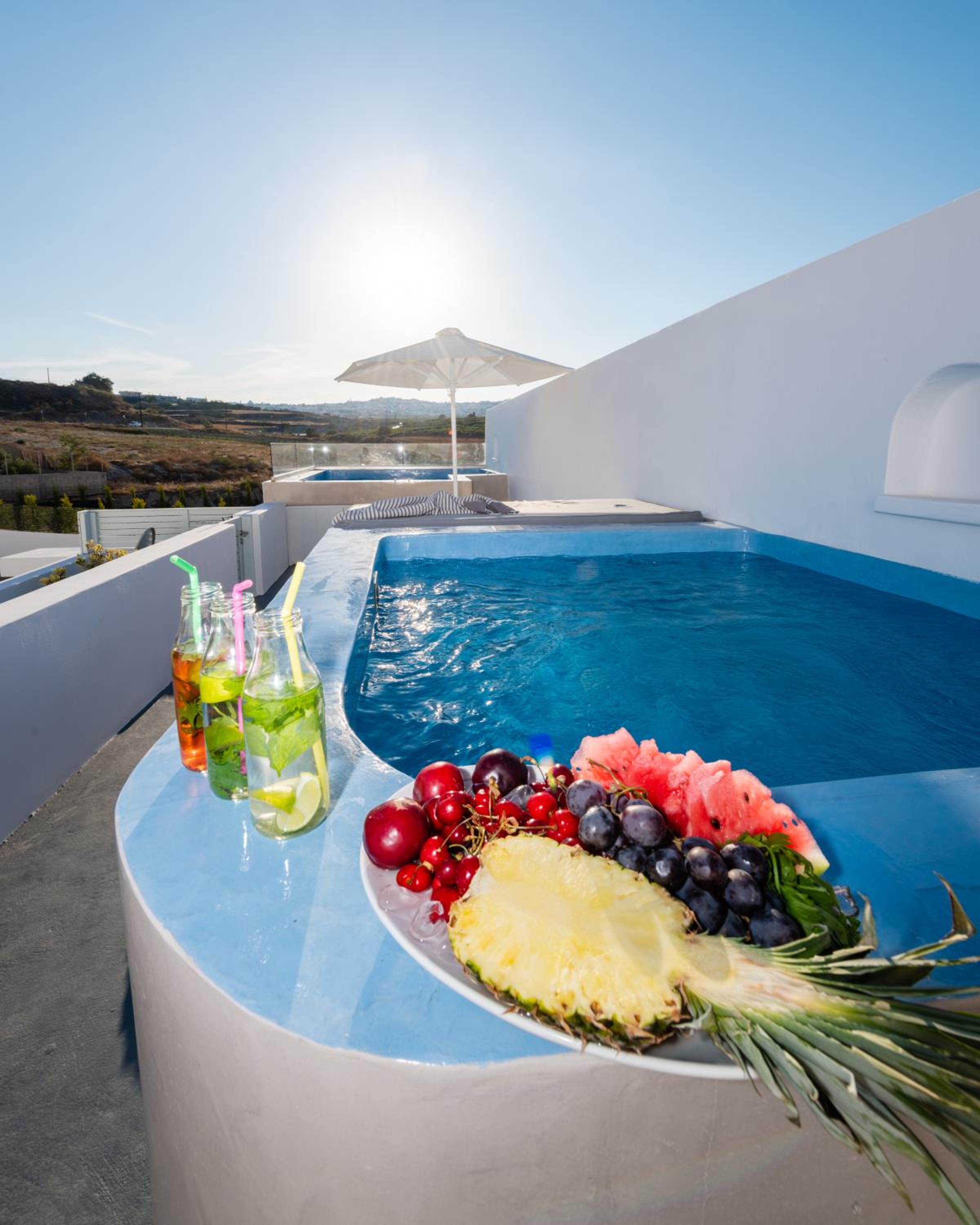 Santoterra Antigua Suites photo 4