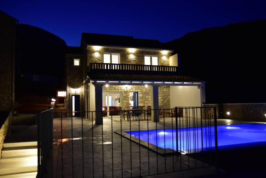 Villa Katarina - infinity pool with amazing view view 2