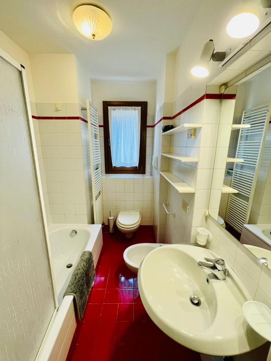 Hesperia Apartment