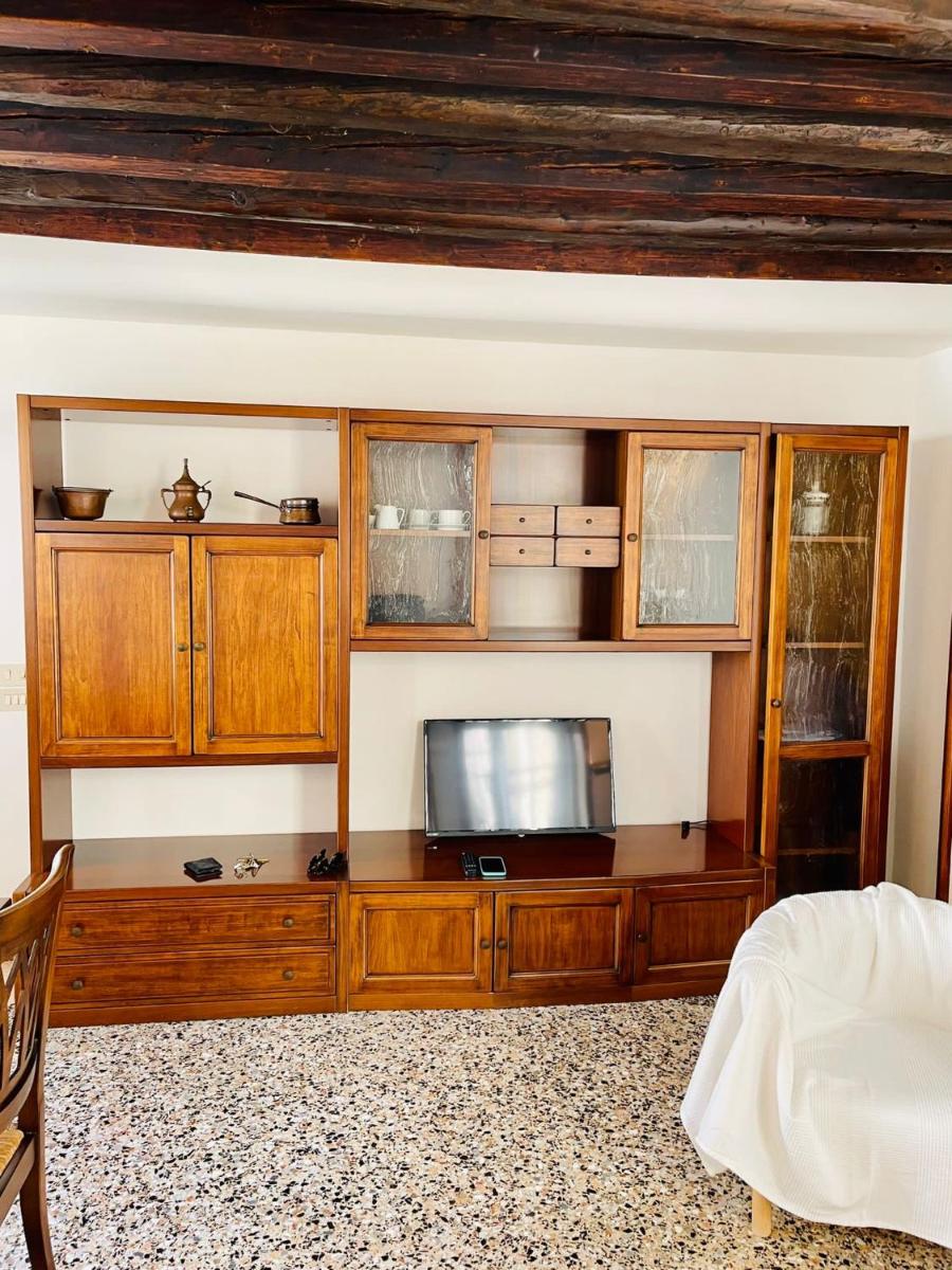 Hesperia Apartment