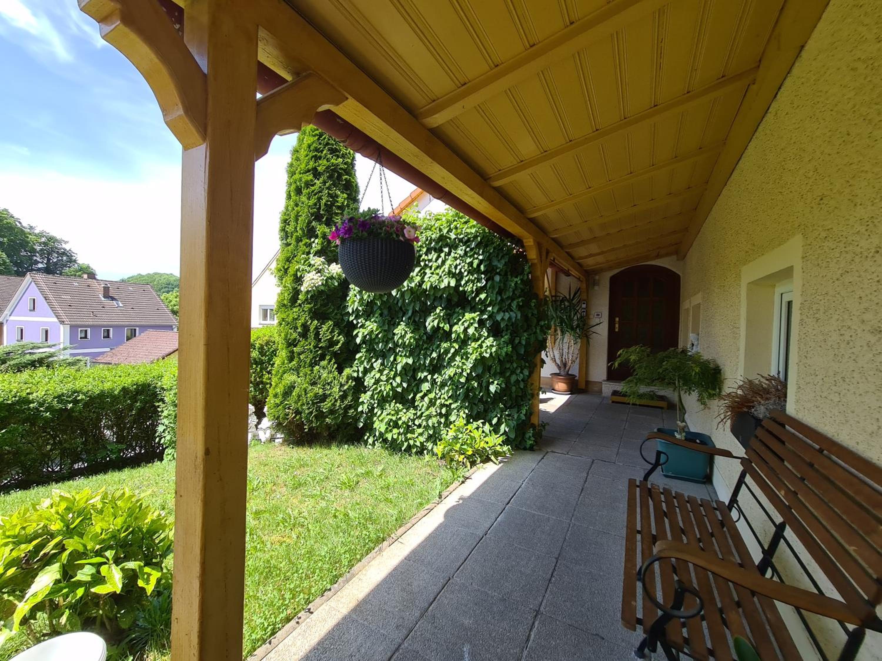 WaldZeit Gössweinstein, sonnige und ruhige Ferienwohnung in der Fränkischen Schweiz