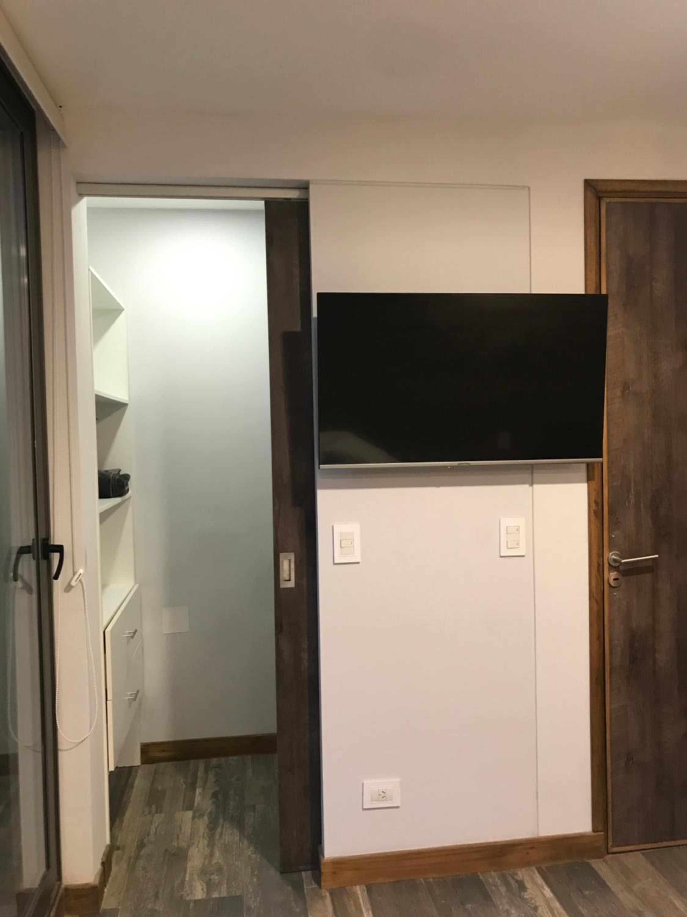 Excelente Apartamento, a metros del Parque San Martín!