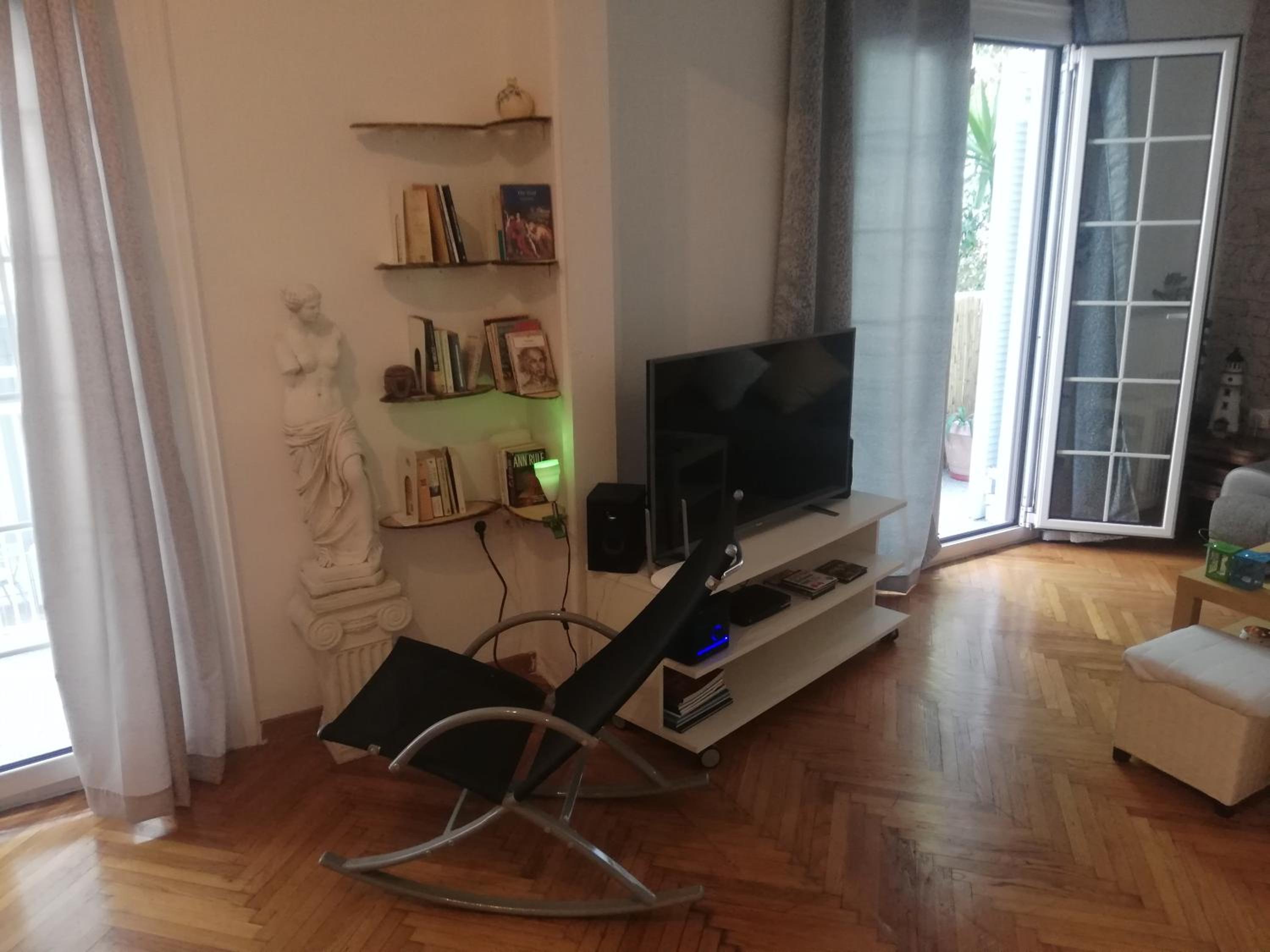Athens Riviera apt with seaview, 15' to Acropolis