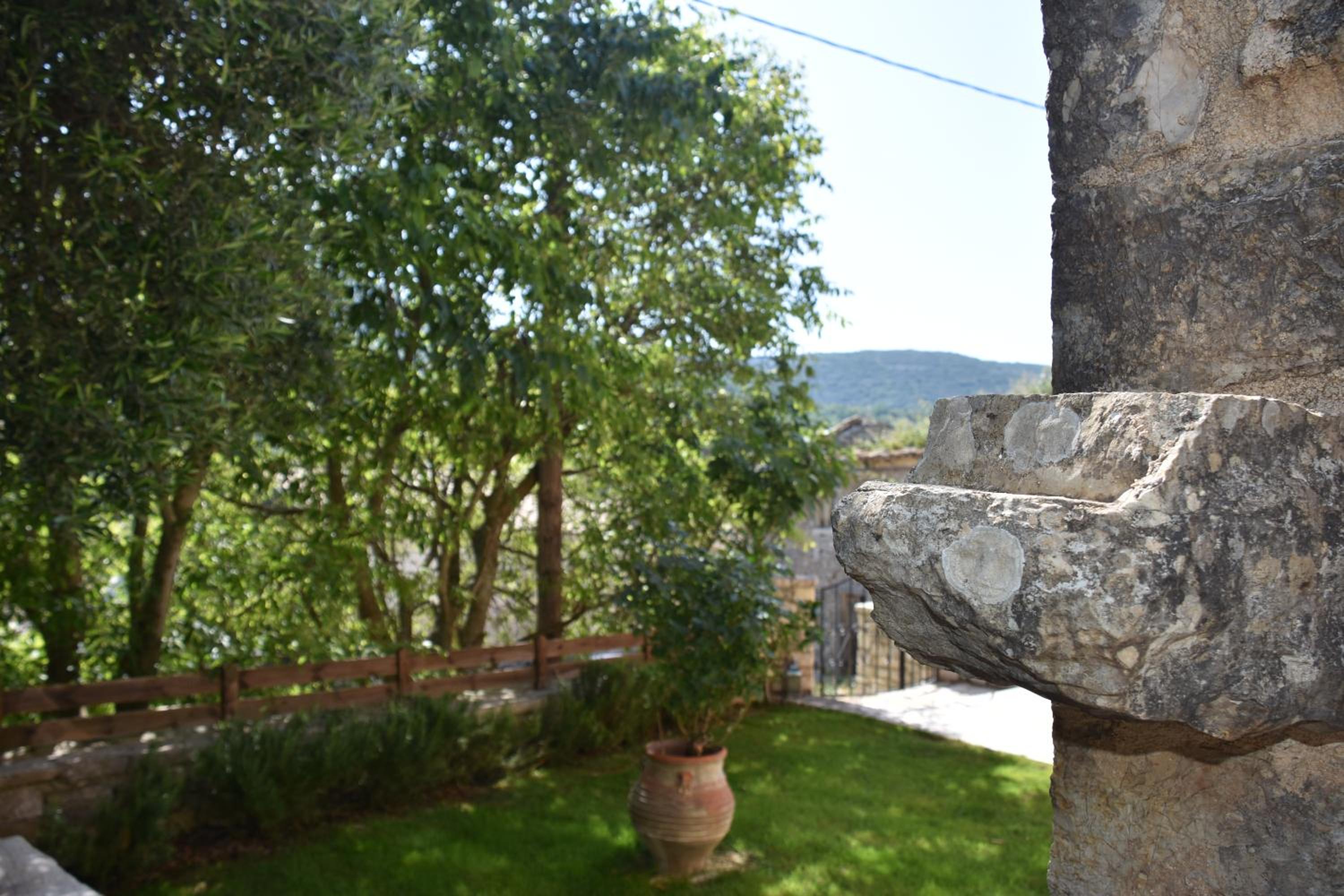 Photo 43