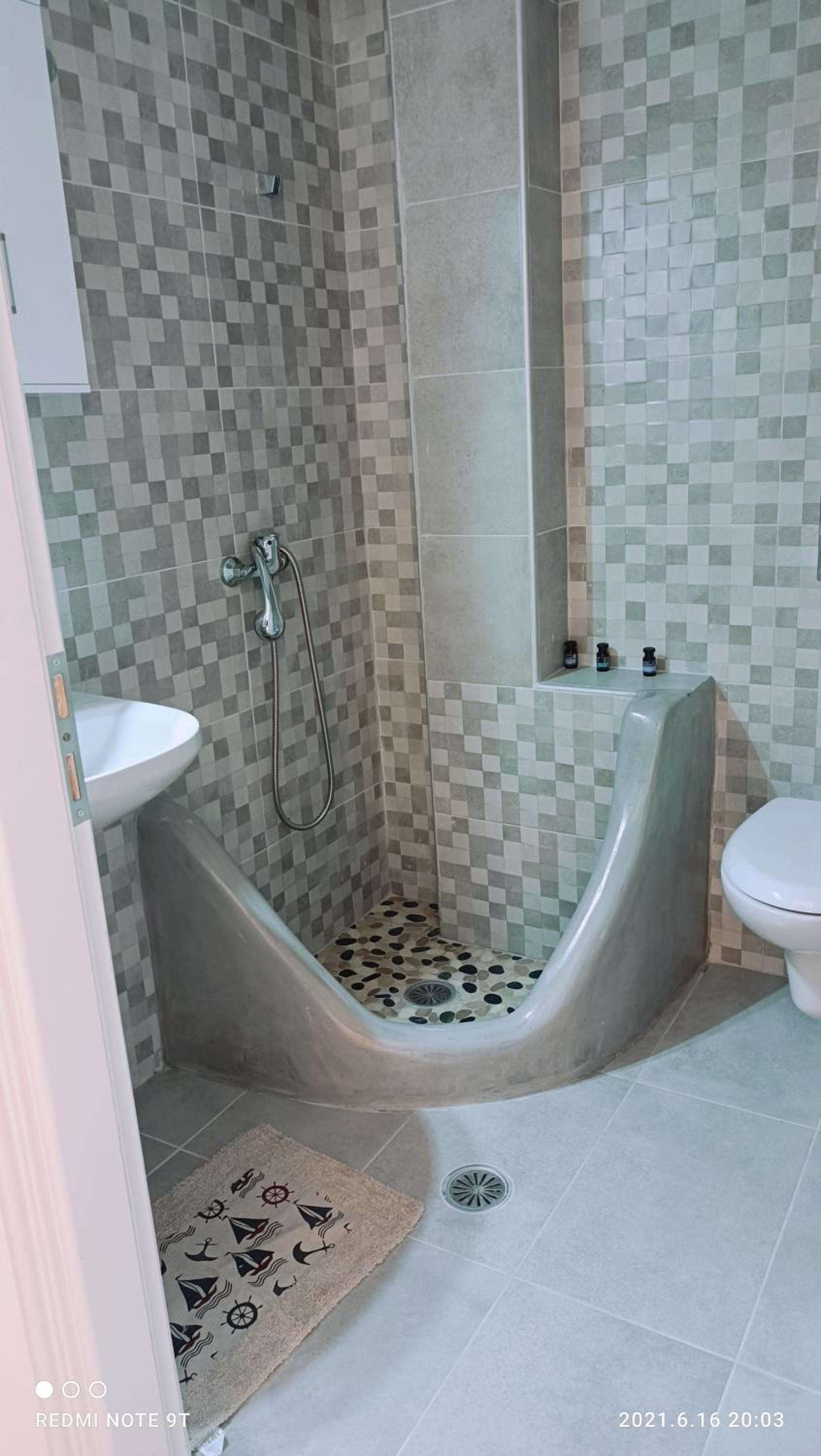 Summer hοuse en Vívlos — bathroom