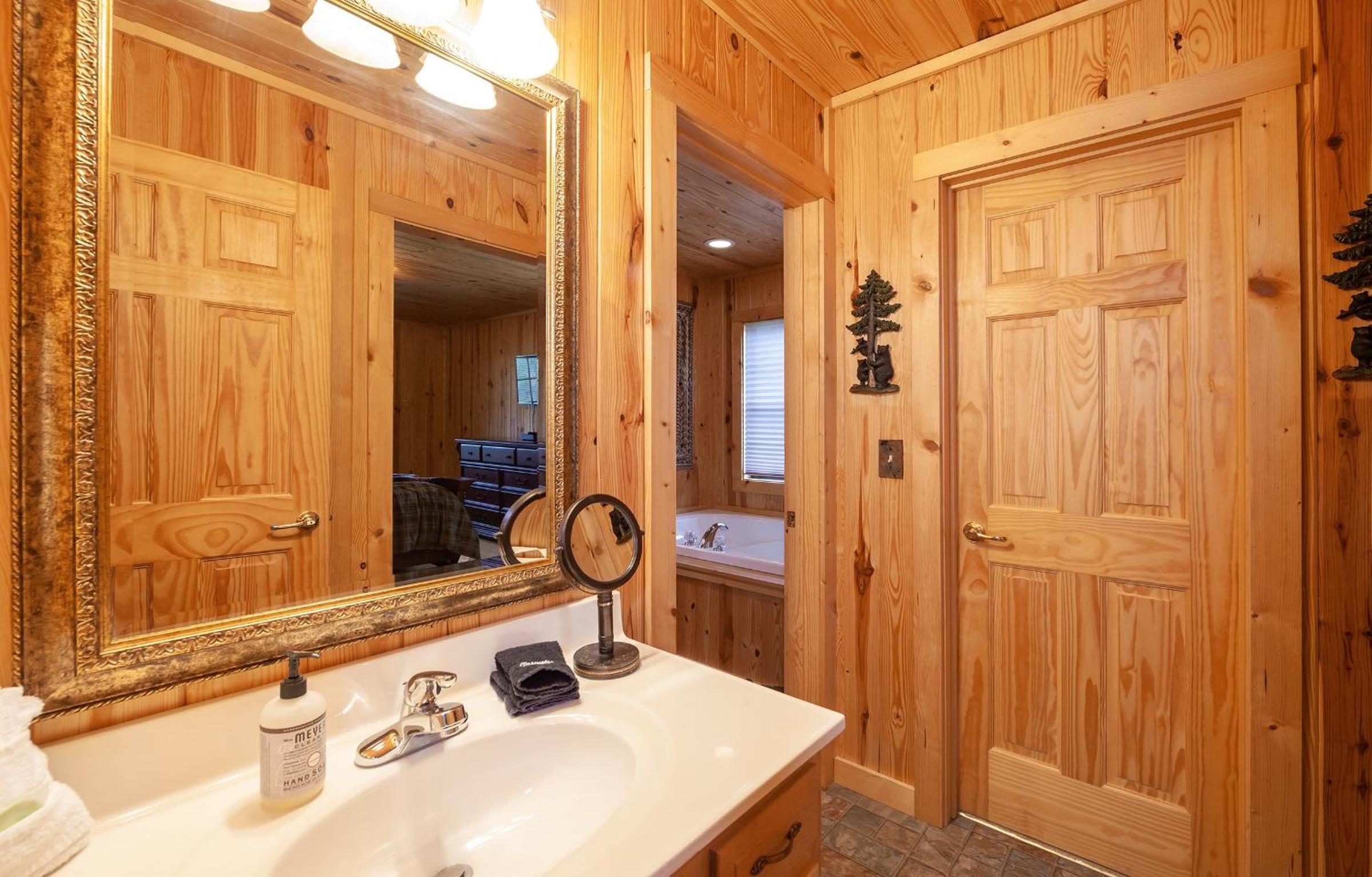 BareFoot Cabin cabin
